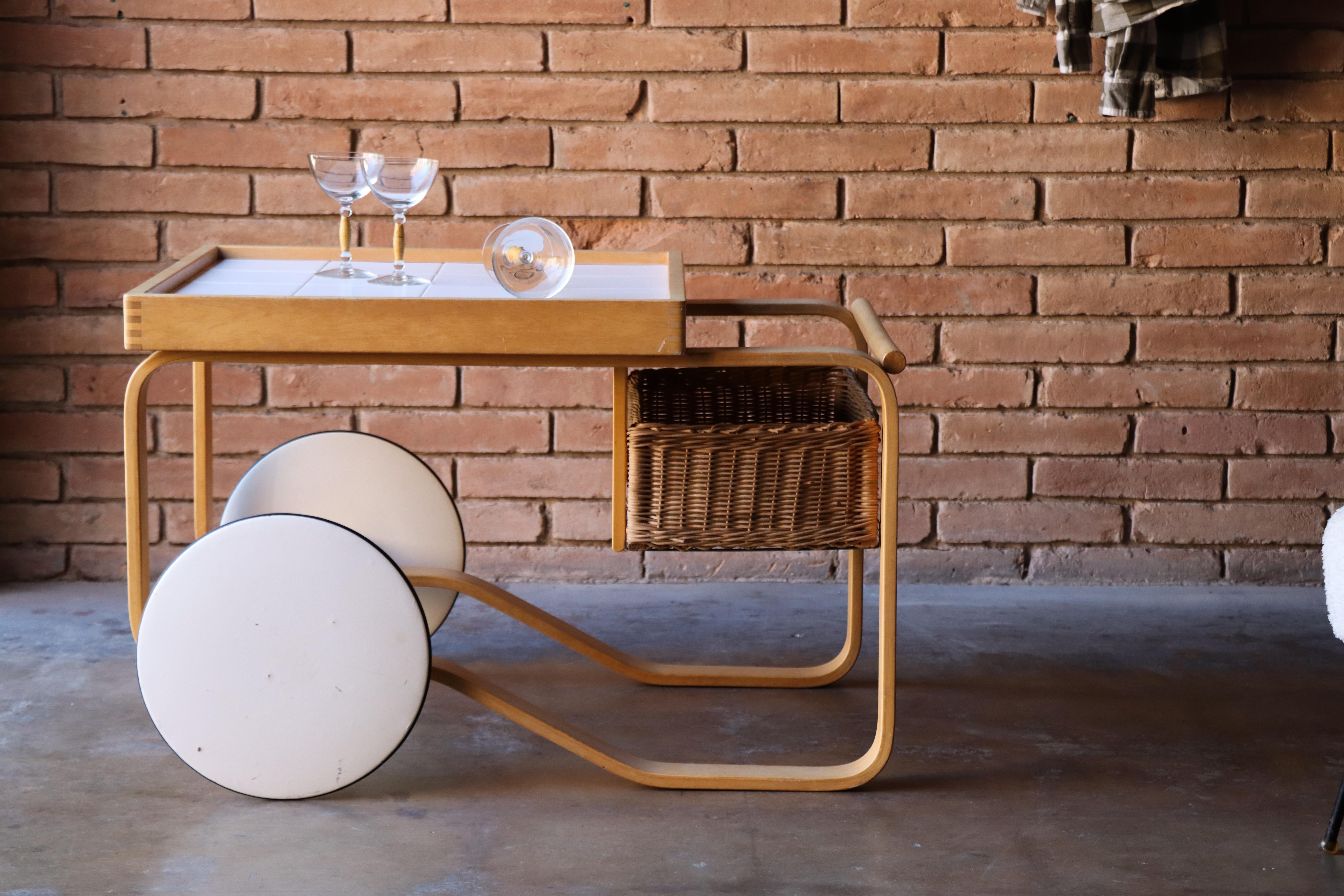 Vintage Alvar Aalto ‘Tea Trolley’ Cart 900, Artek Finland, 1960s For Sale 2
