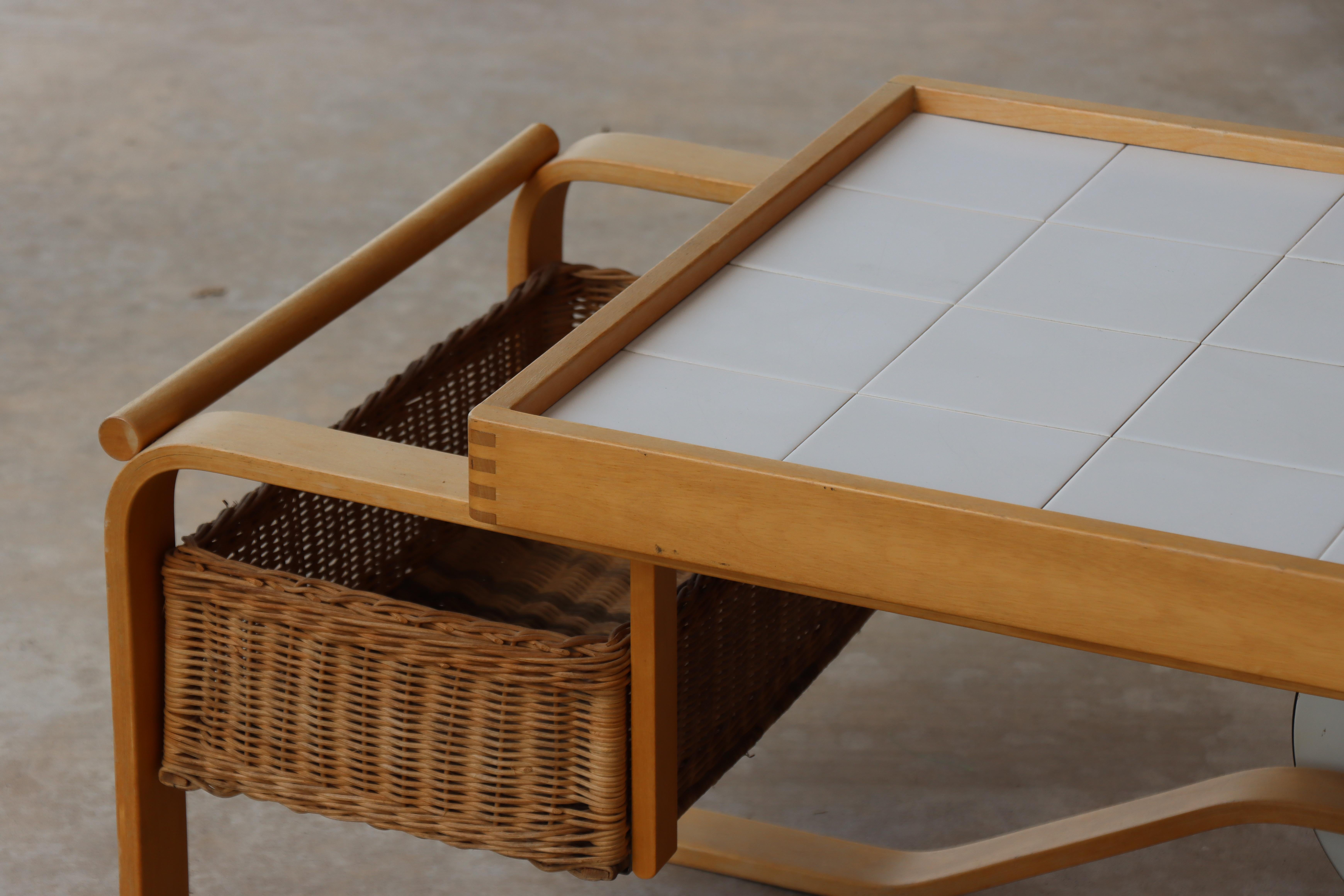 Mid-Century Modern Vintage Alvar Aalto ‘Tea Trolley’ Cart 900, Artek Finland, 1960s For Sale