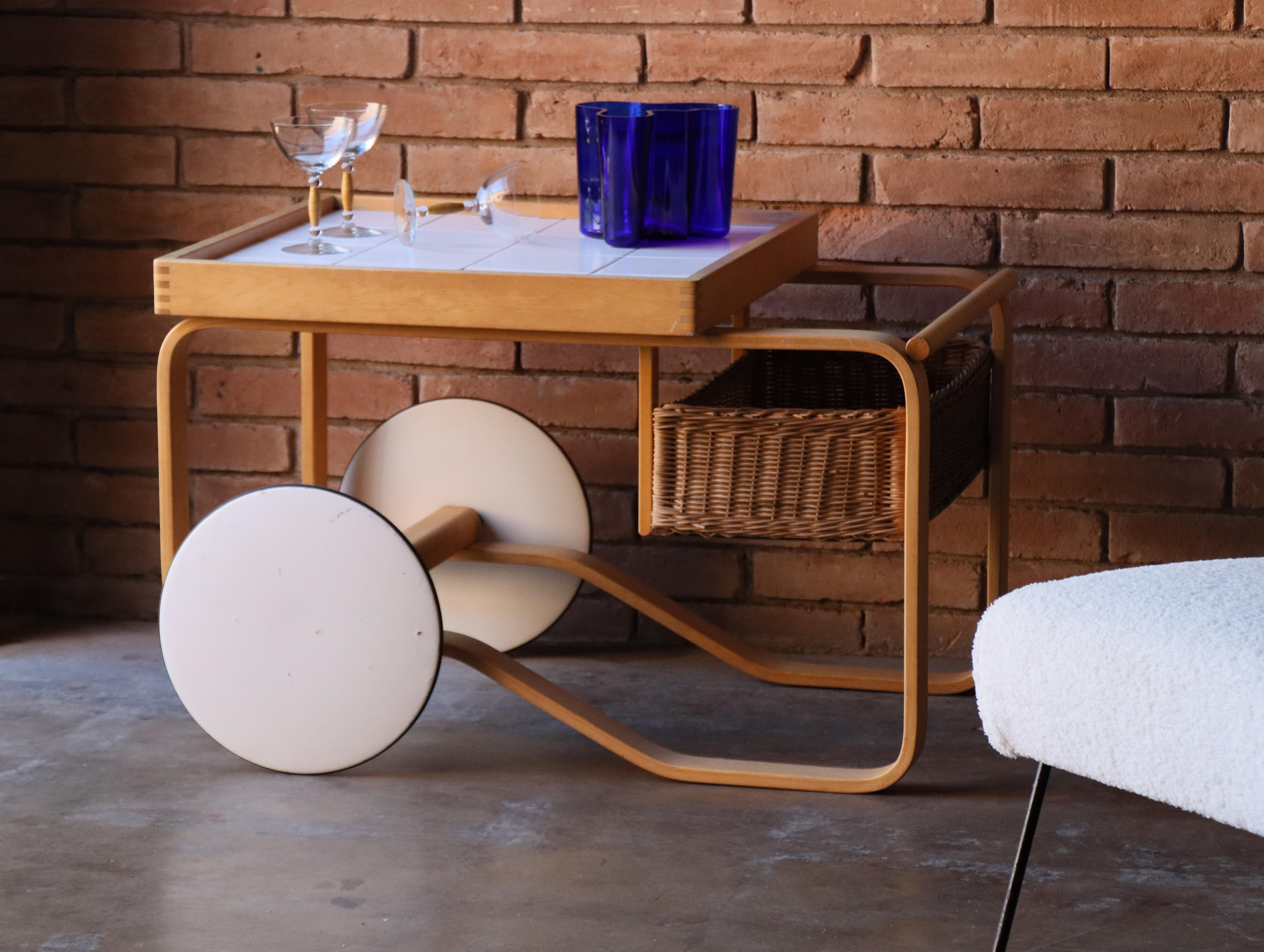 Ceramic Vintage Alvar Aalto ‘Tea Trolley’ Cart 900, Artek Finland, 1960s For Sale