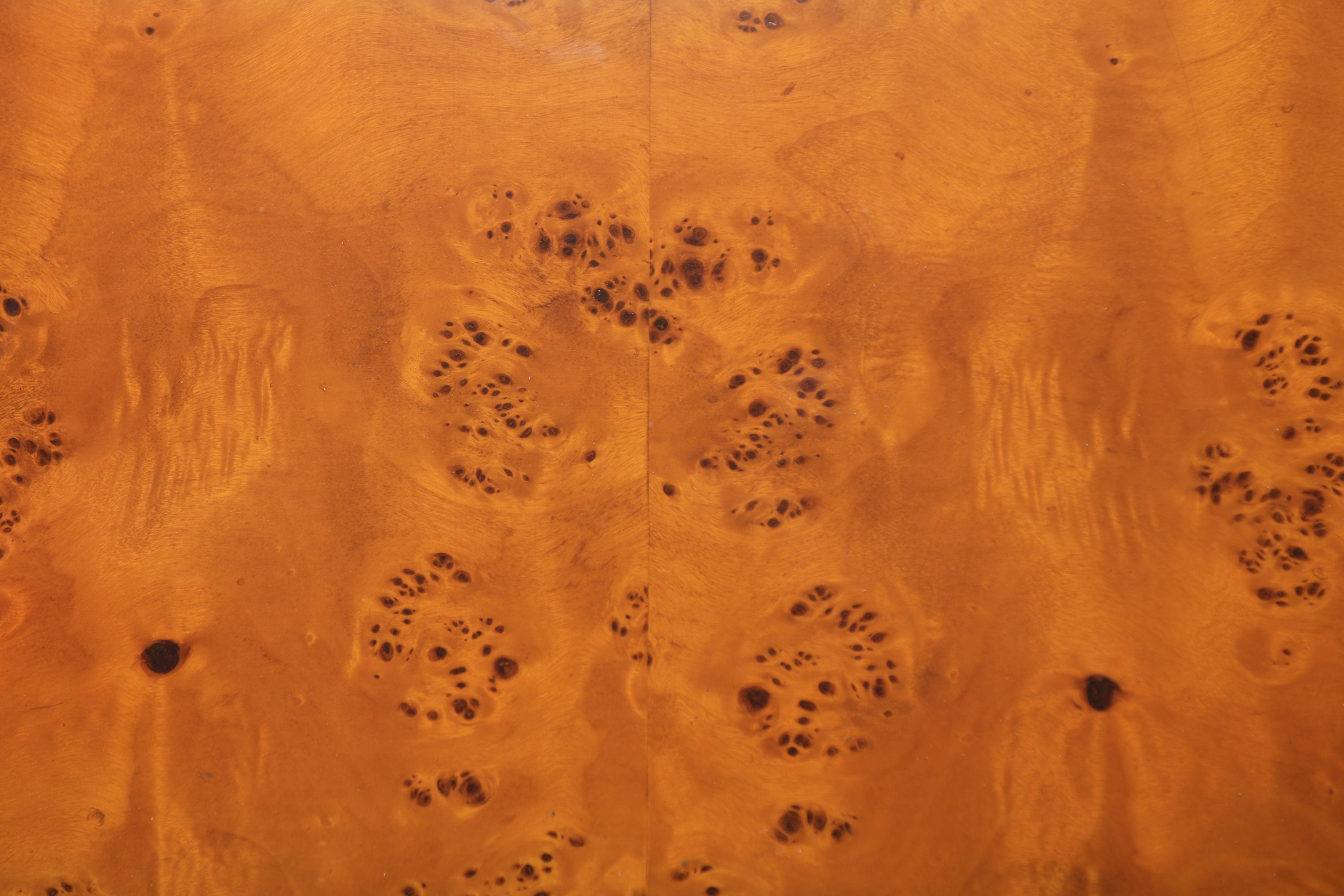 Legno Tavolino Alveo d'epoca in radica attr. a Willy Rizzo di Mario Sabot Italia in vendita