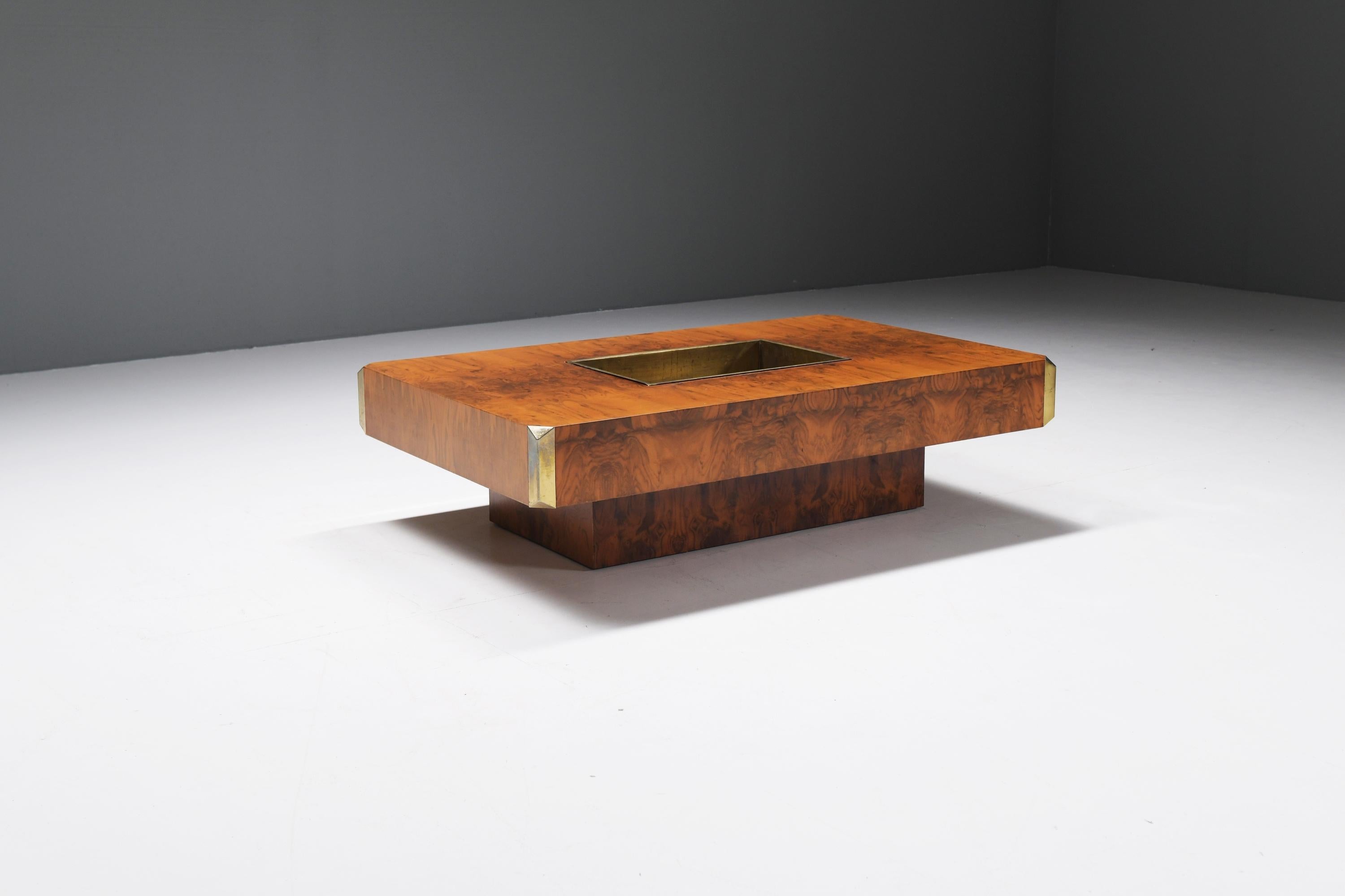Mid-Century Modern Vintage Alveo coffee table in burlwood by Willy Rizzo for Mario Sabot Italy