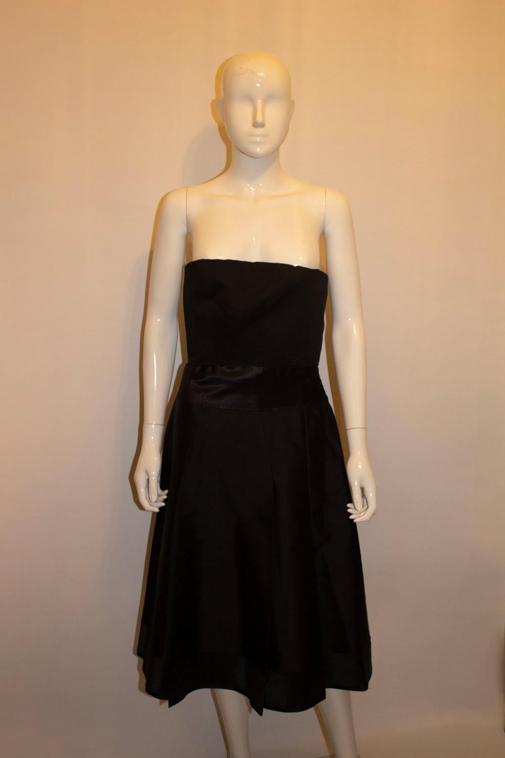 Women's Vintage Amanda Wakeley Black Silk Cocktail Dress For Sale