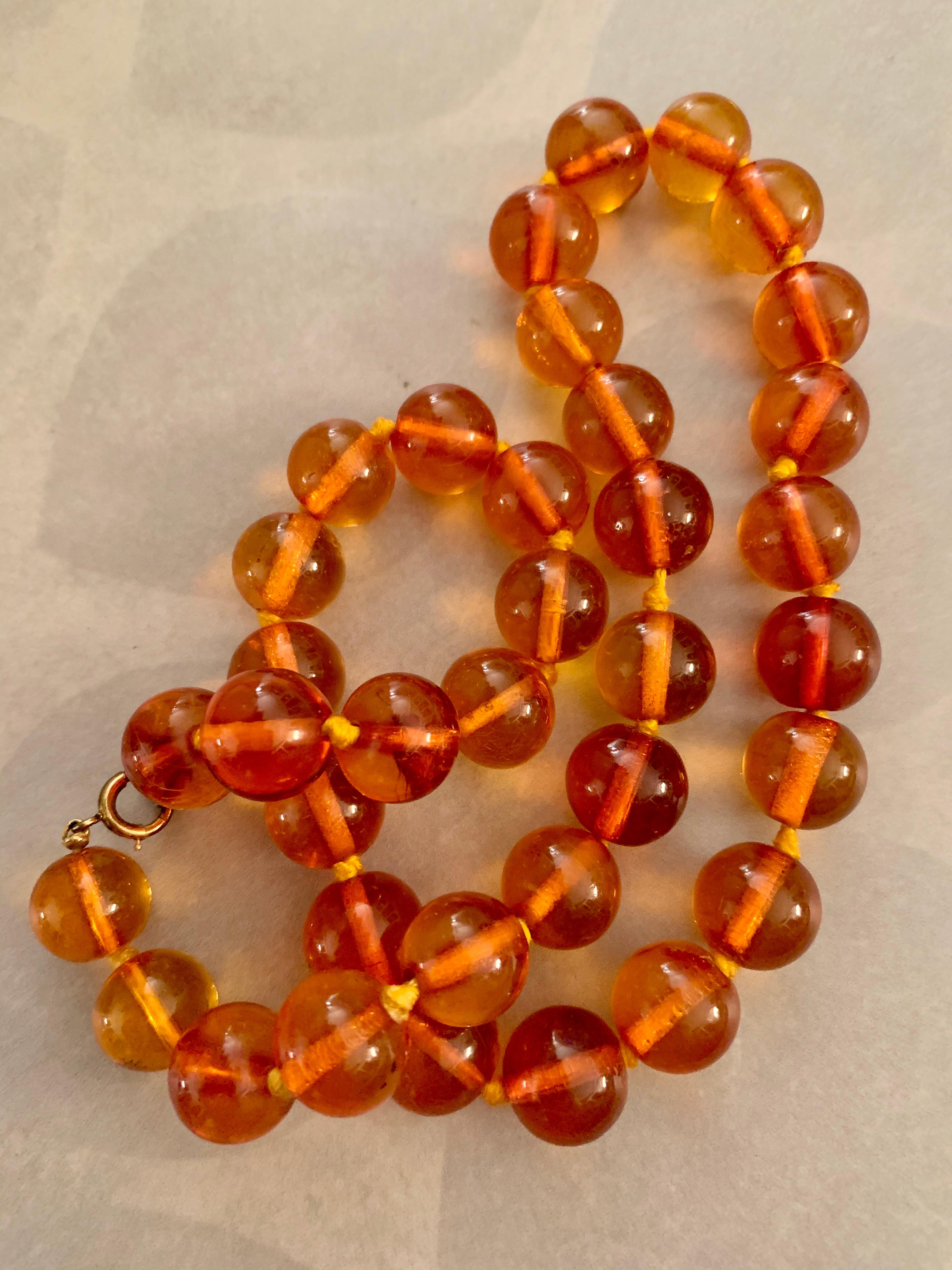 Vintage Amber Bead Necklace with Gold Filled Clasp In Good Condition In St. Louis Park, MN