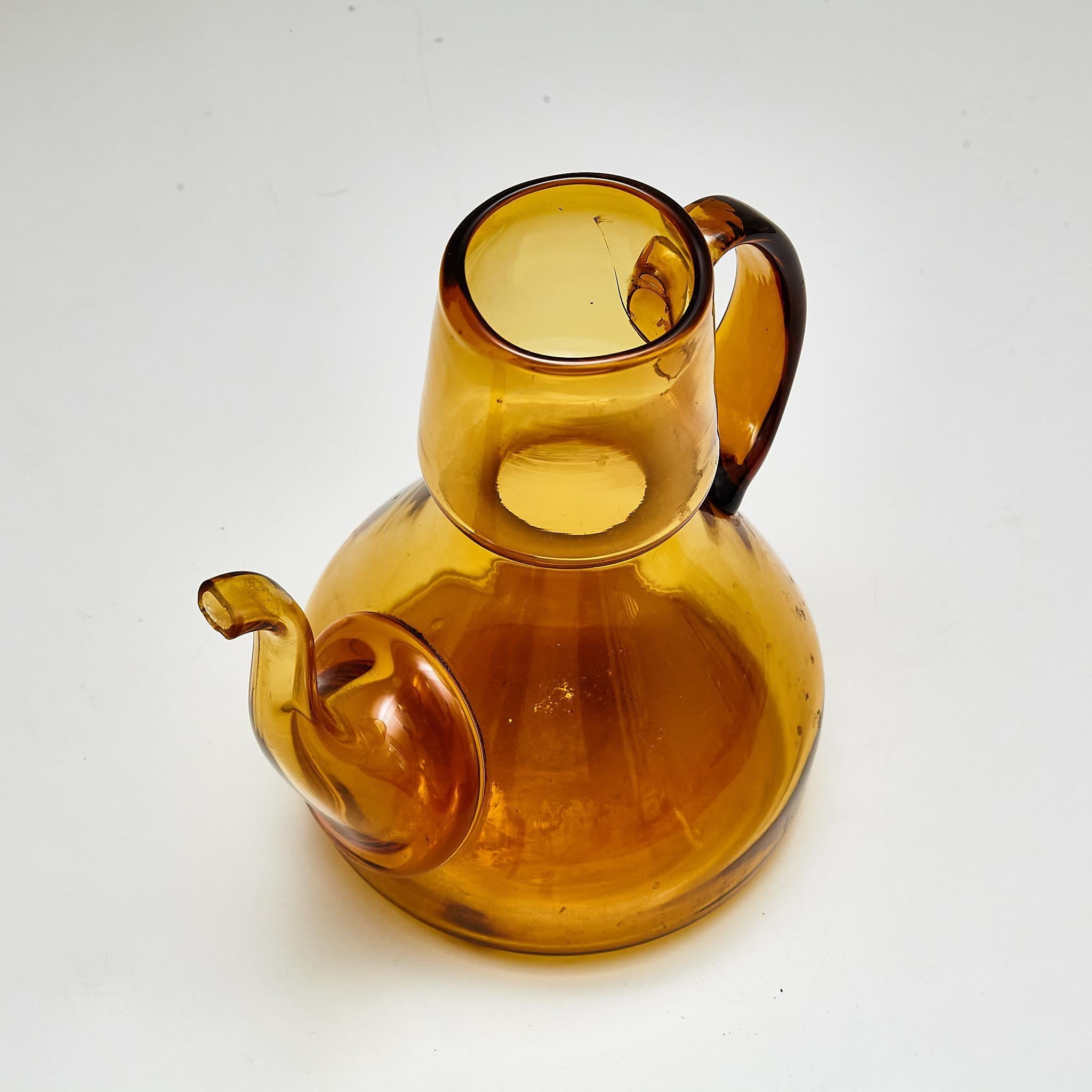 Vintage Amber Blown Glass Oil Cruet - Circa 1940 For Sale 3