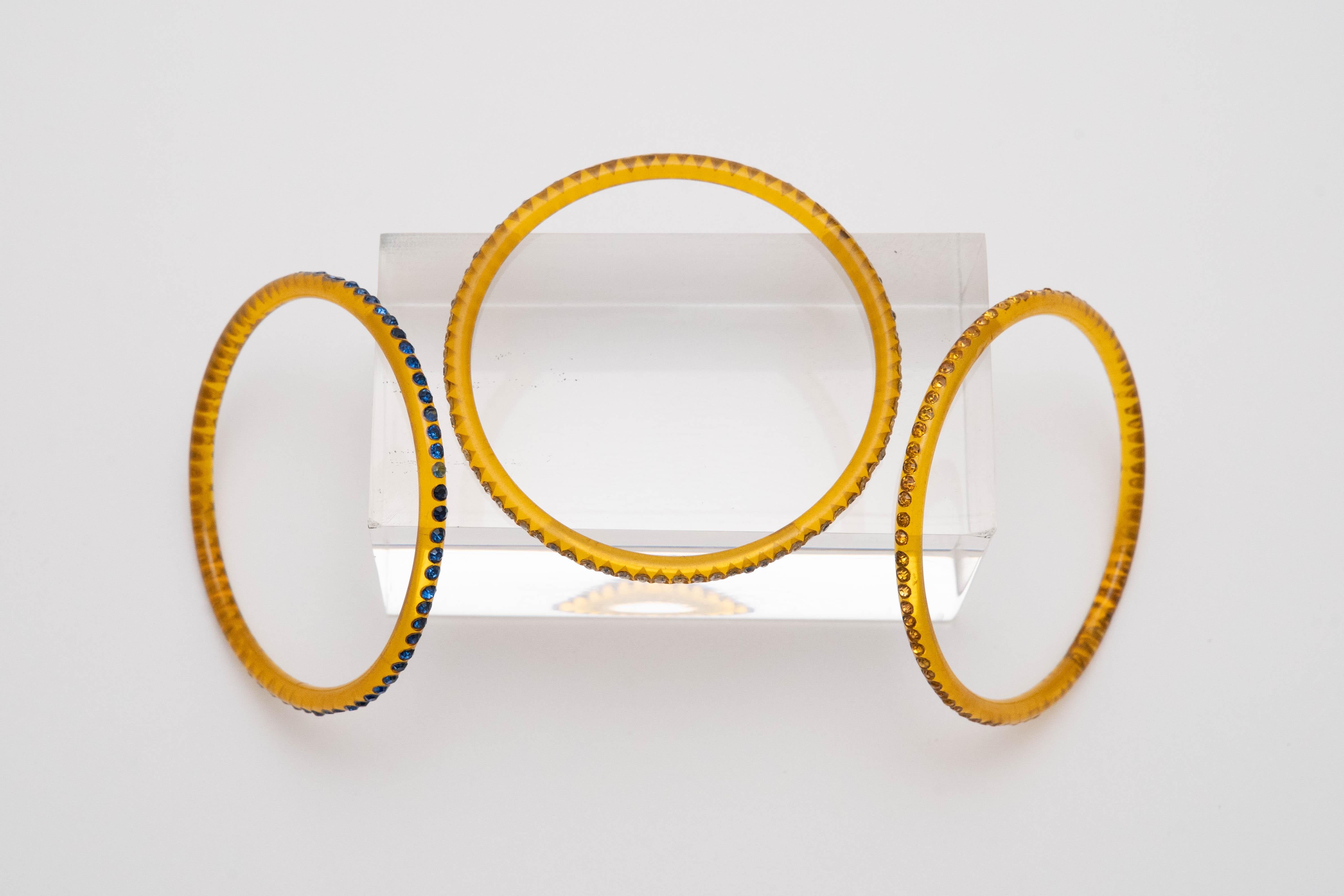 Vintage Amber Celluloid and Rhinestone Thin Bangle Bracelets Set of 3 In Good Condition For Sale In North Miami, FL