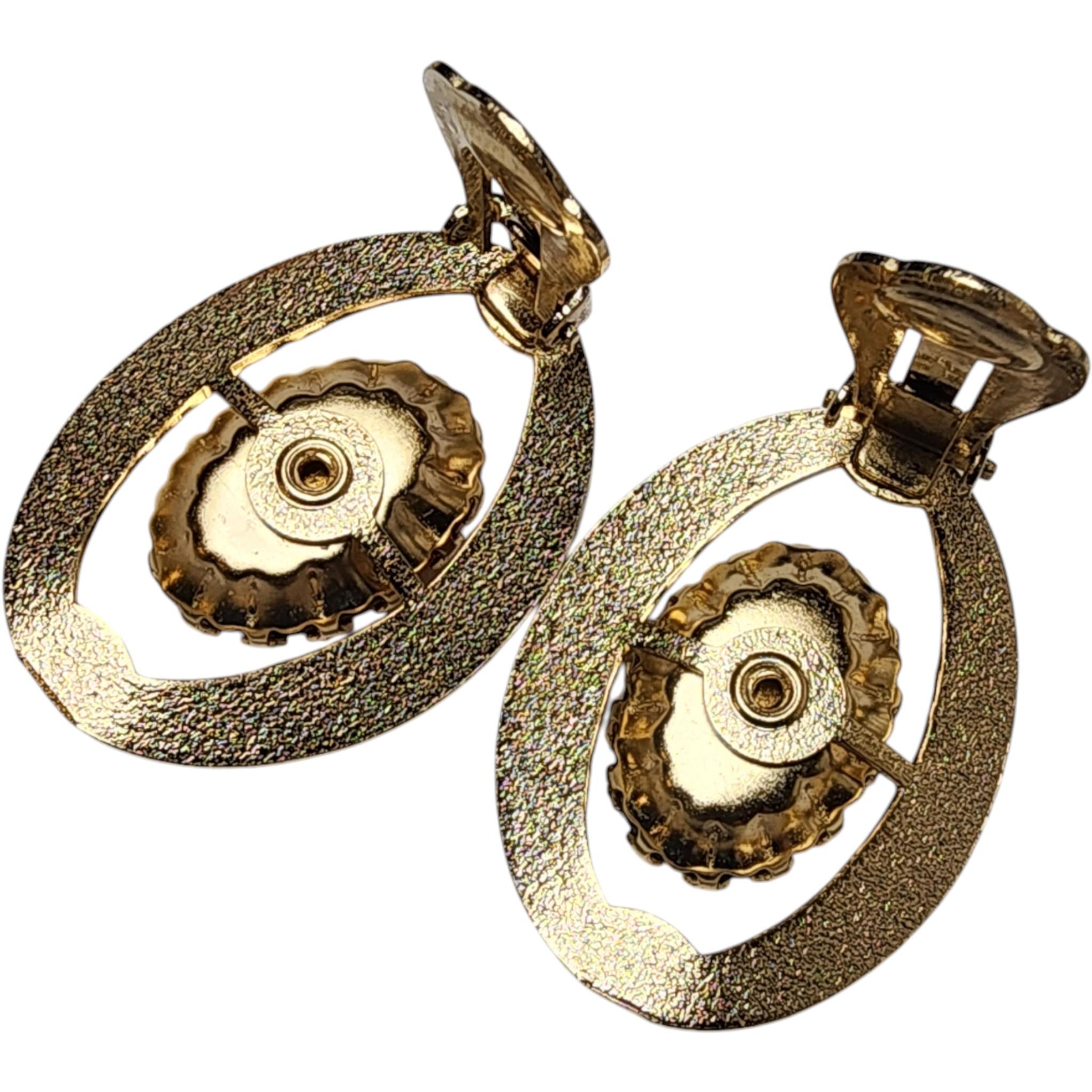 Parure vintage de 3 piezas de vidrio ámbar - collar, pulsera y pendientes, años 60 en Bueno estado para la venta en Milford, DE