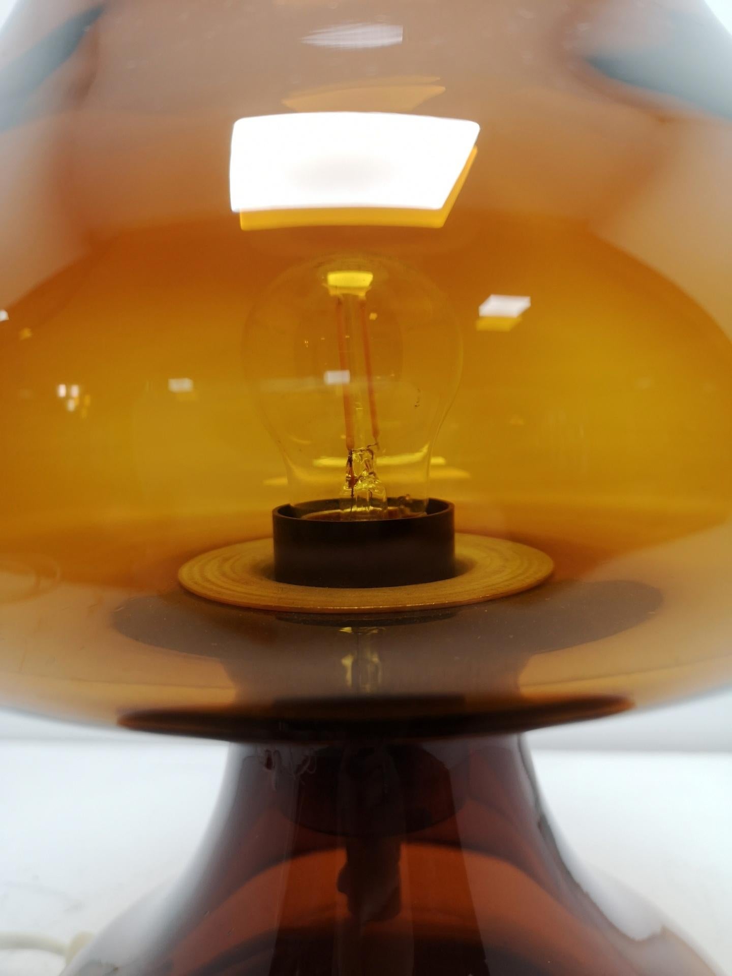 Lampe aus Bernsteinglas im Vintage-Stil, 1970er Jahre (Glas)