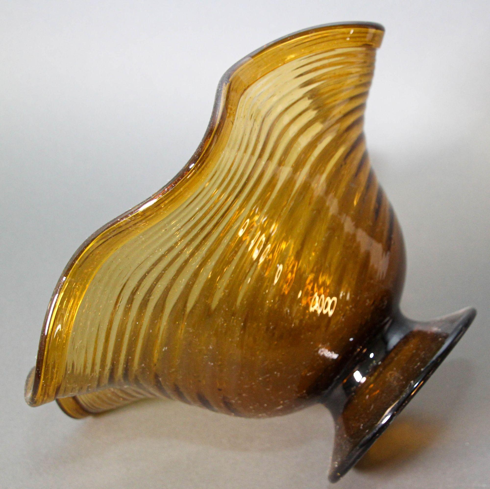 Vintage Amber Murano Art Glass Decorative Footed Fruit Bowl 1960s Italy For Sale 2