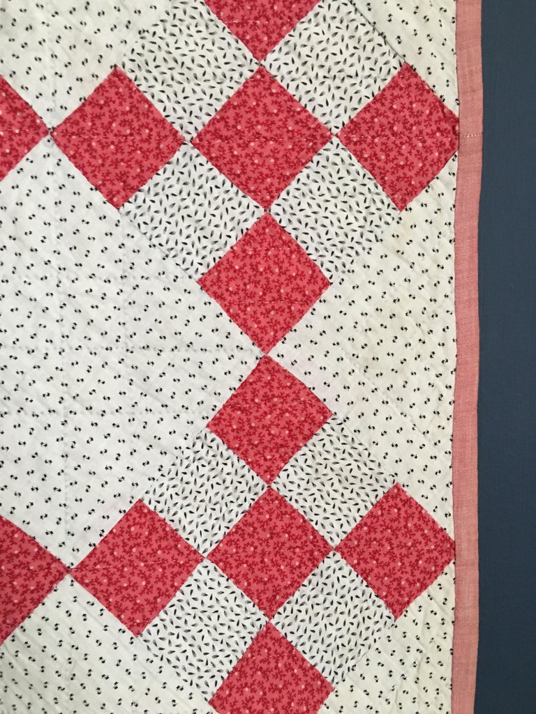 Vintage American 1930s "Nine Patch" Patchwork Quilt in White and Red  Patterns at 1stDibs