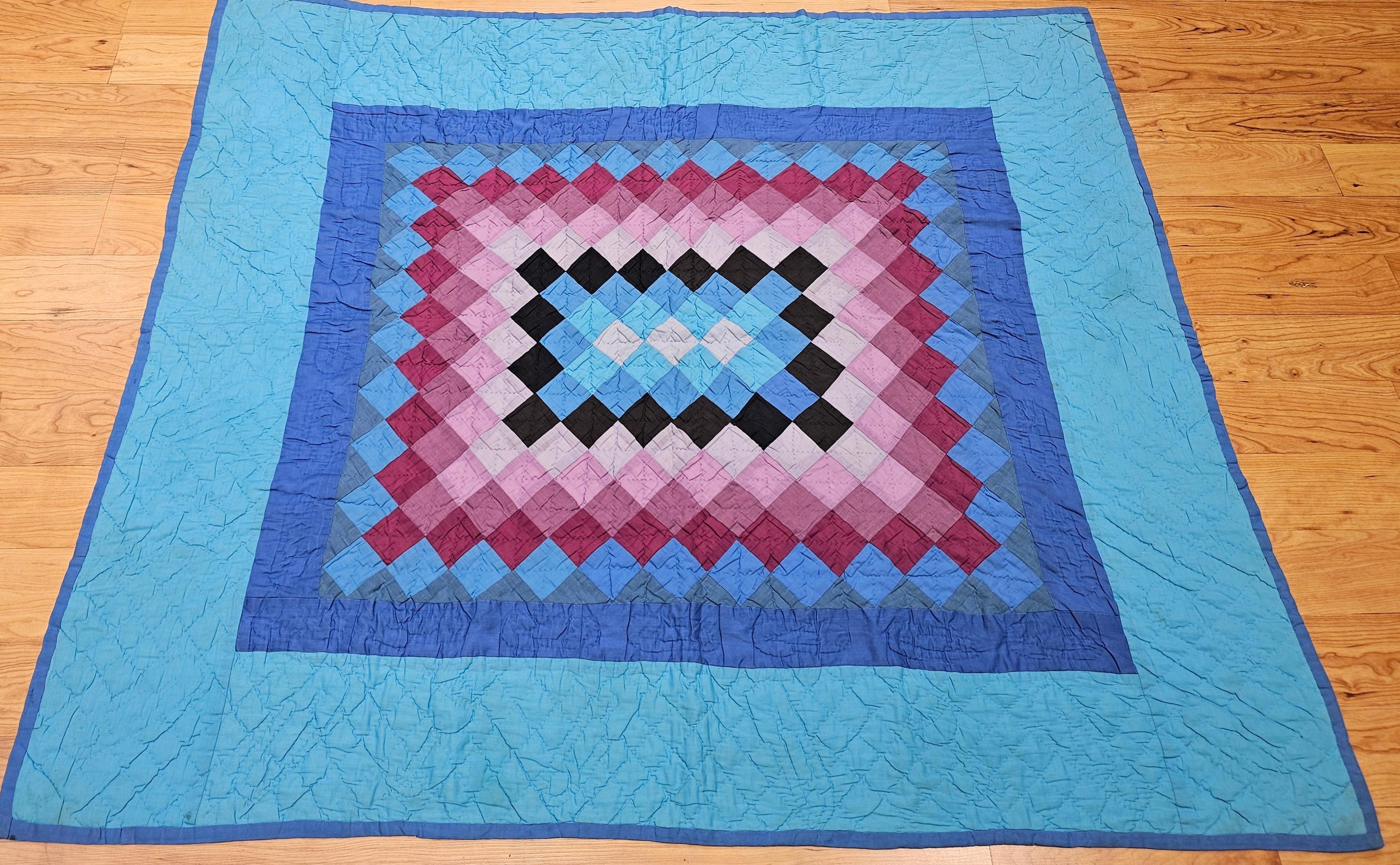 Vintage American Amish “Sunshine and Shadows” Hand-Stitched Cotton Quilt For Sale 5