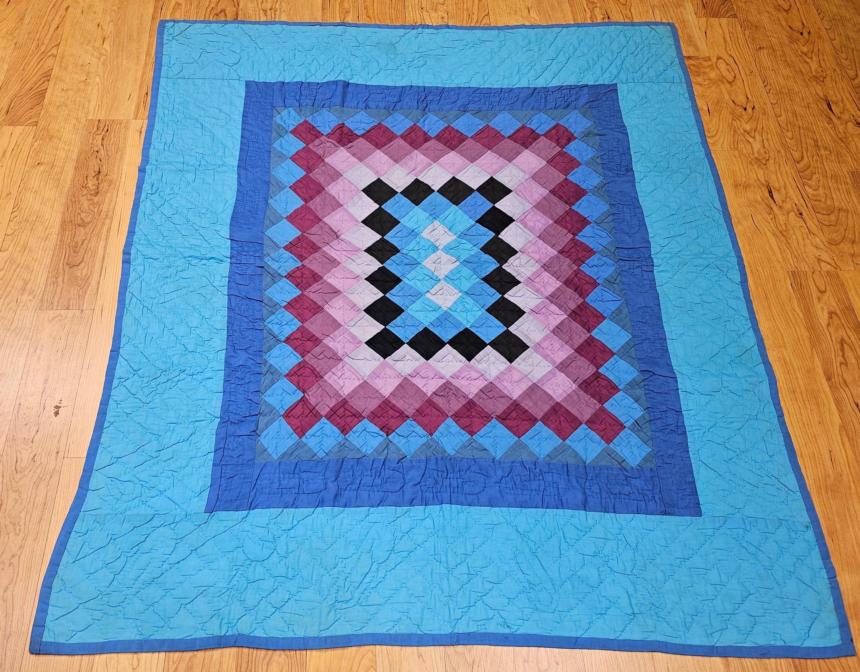 Vintage American Amish “Sunshine and Shadows” Hand-Stitched Cotton Quilt For Sale 3