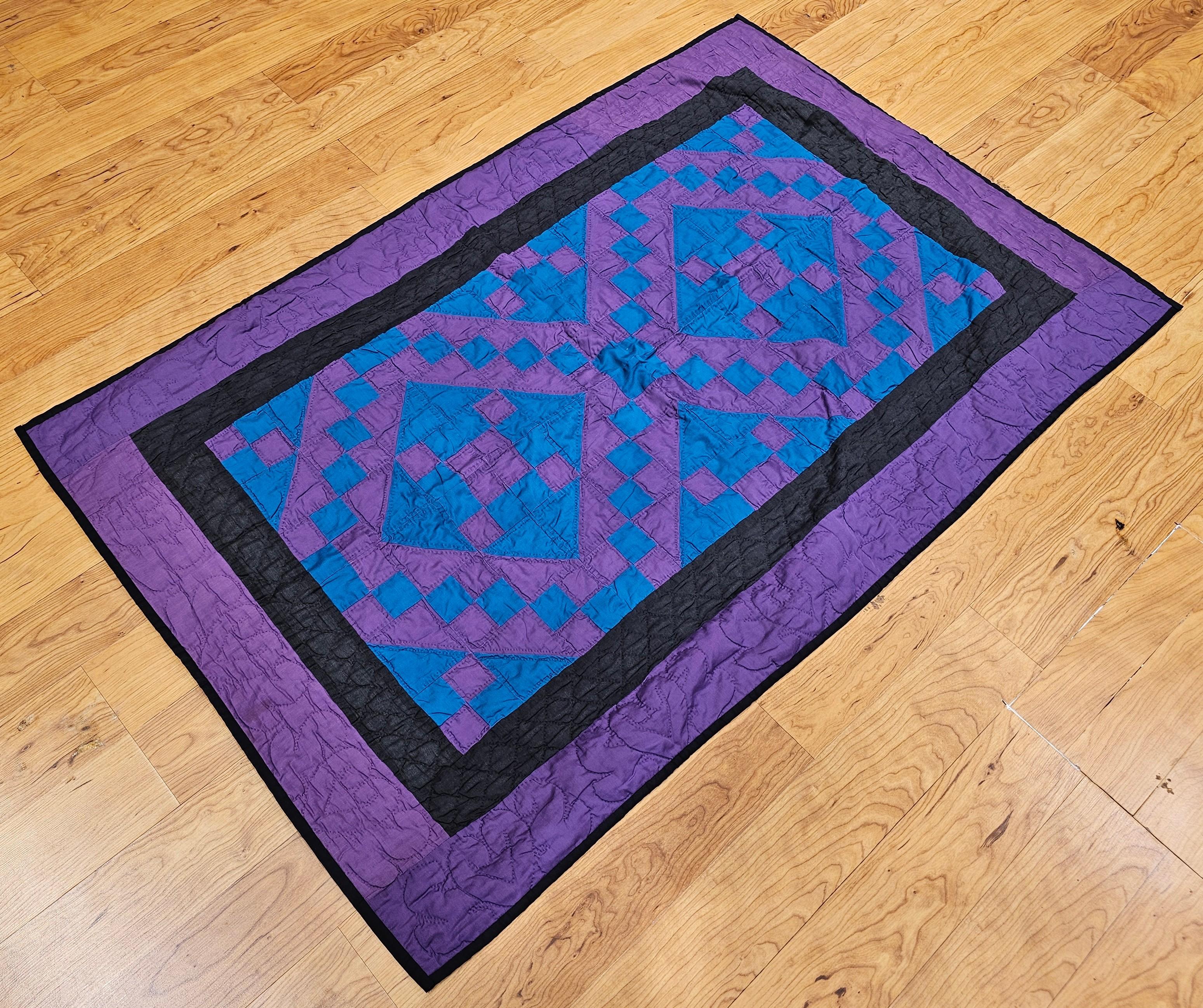 20th Century Vintage American Amish “Jacob’s Ladder” Hand-Stitched Cotton Quilt For Sale