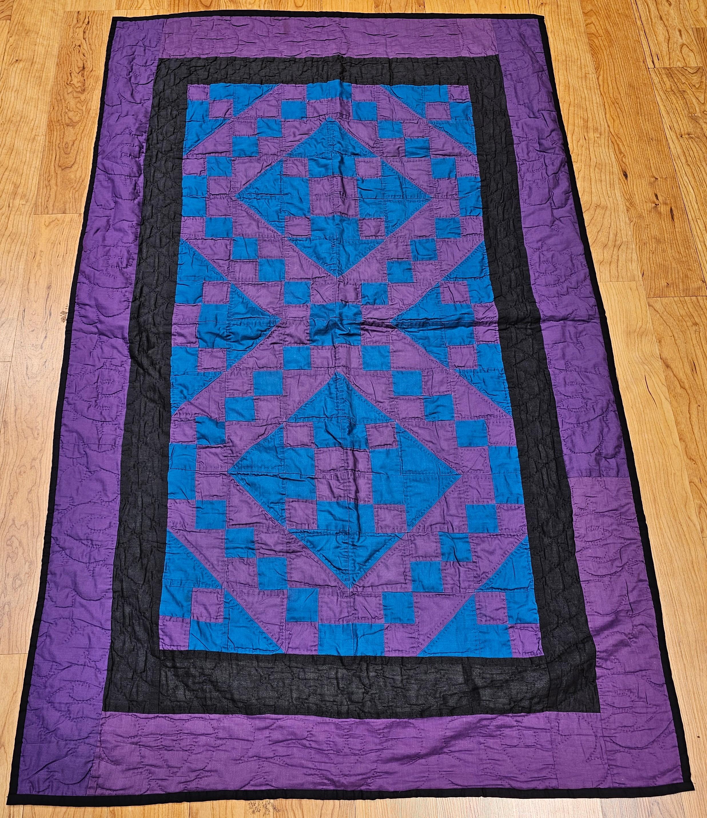 Vintage American Amish “Jacob’s Ladder” Hand-Stitched Cotton Quilt For Sale 2
