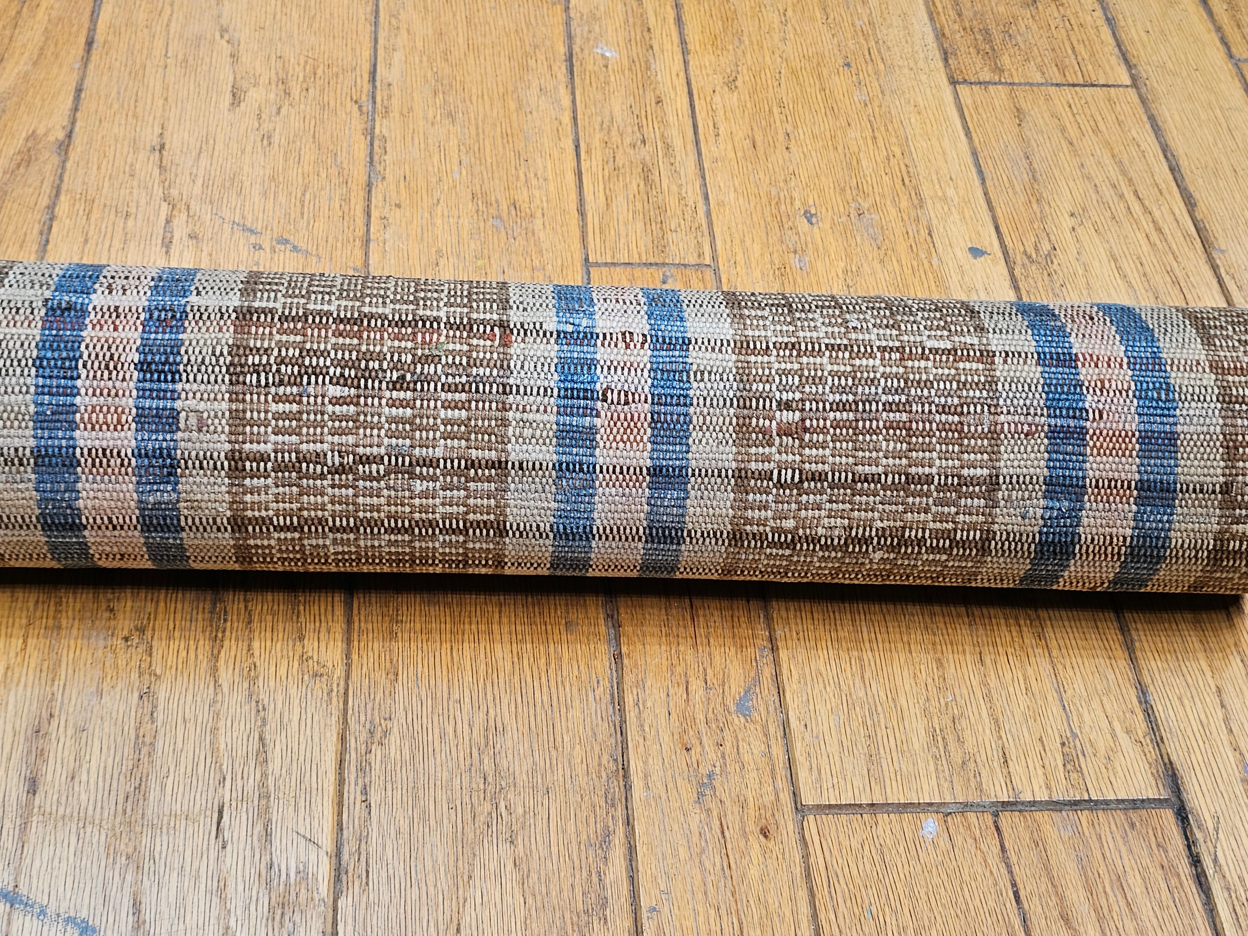Vintage Hand-Woven Amish American Rag Runner in Pale Blue, Pink, and Wheat For Sale 5
