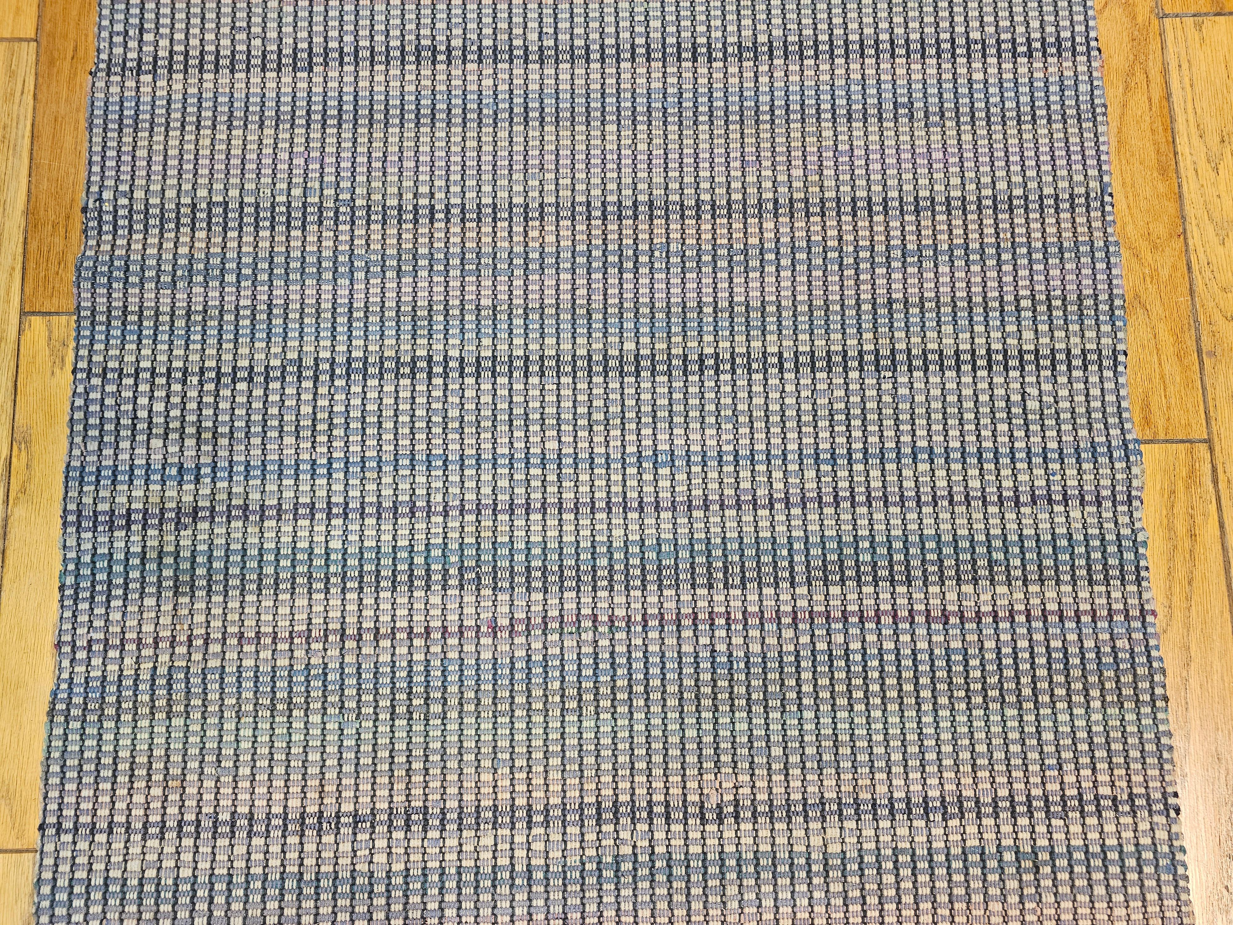 Vintage American Amish Rag Runner In Good Condition For Sale In Barrington, IL