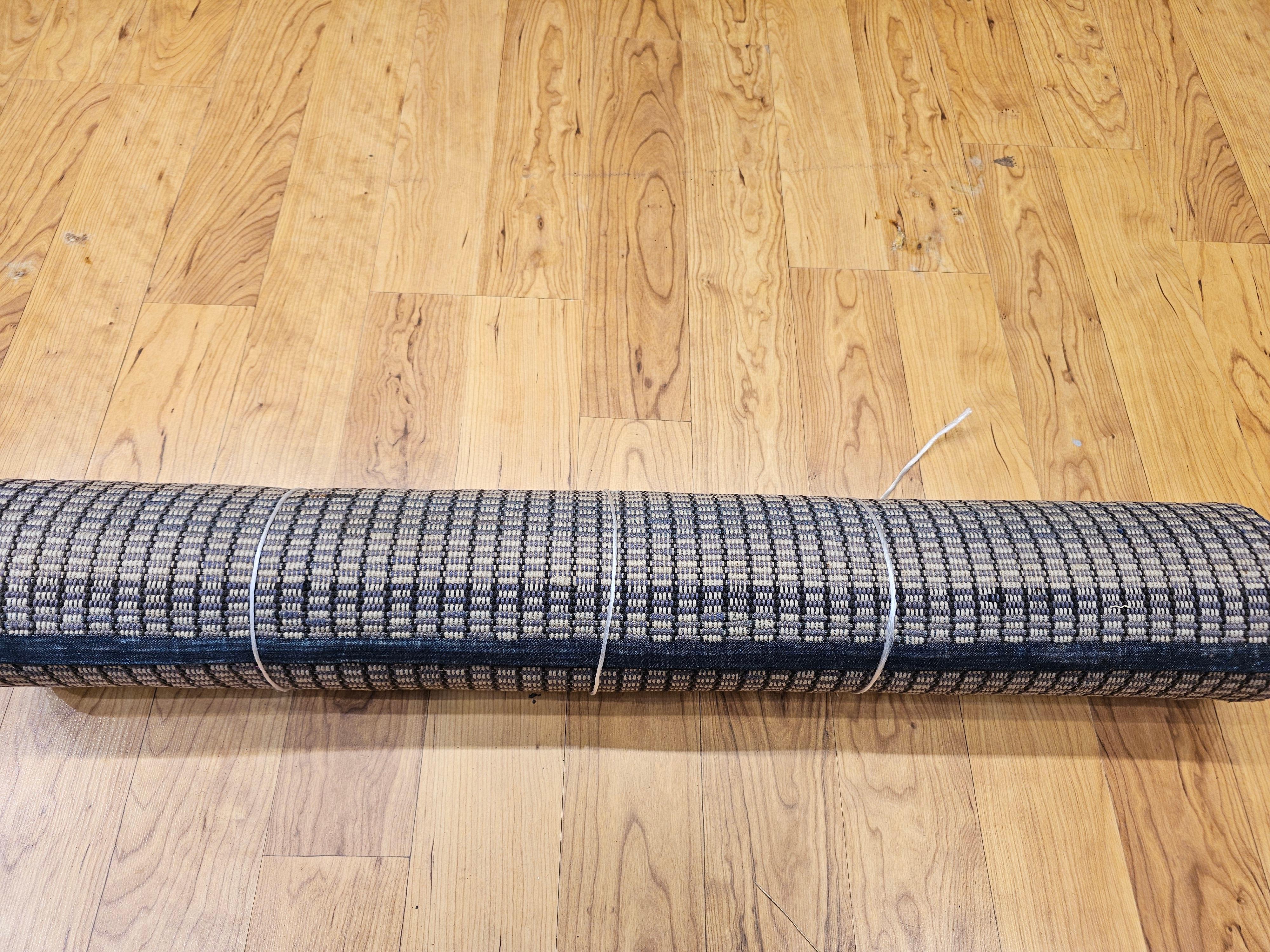 Vintage American Amish Rag Runner For Sale 10