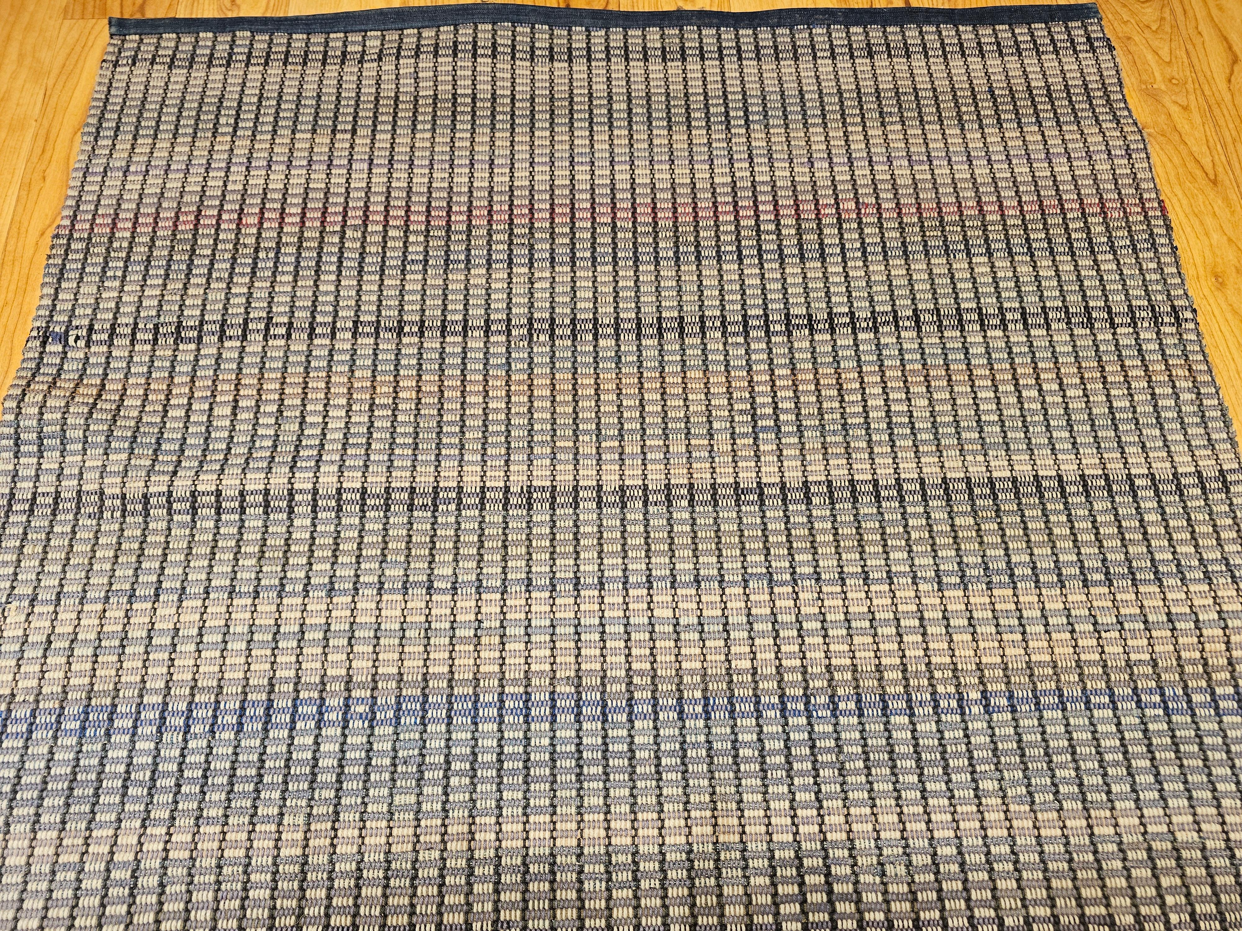 Vintage American Amish Rag Runner For Sale 1