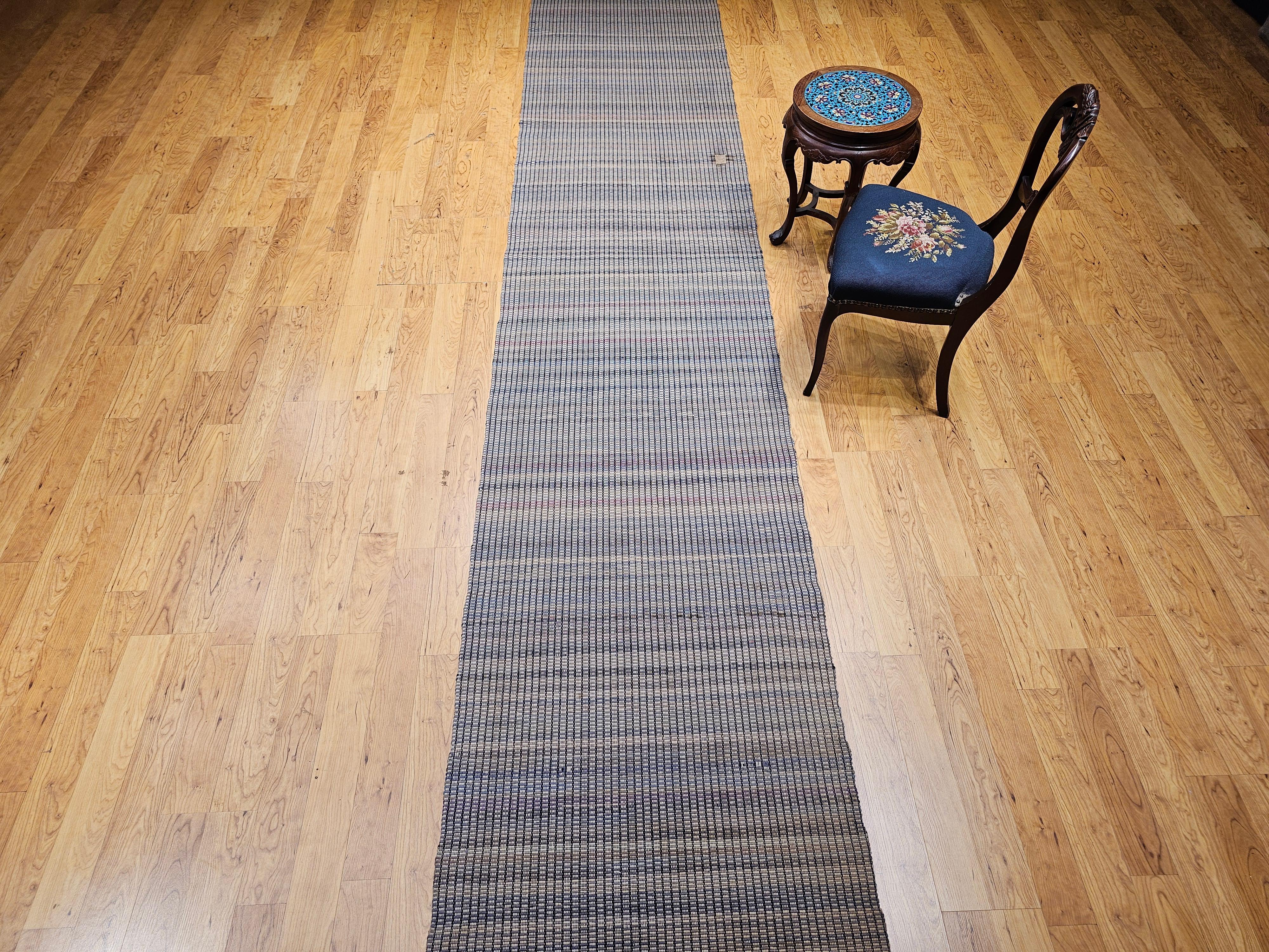 Vintage American Amish Rag Runner For Sale 3