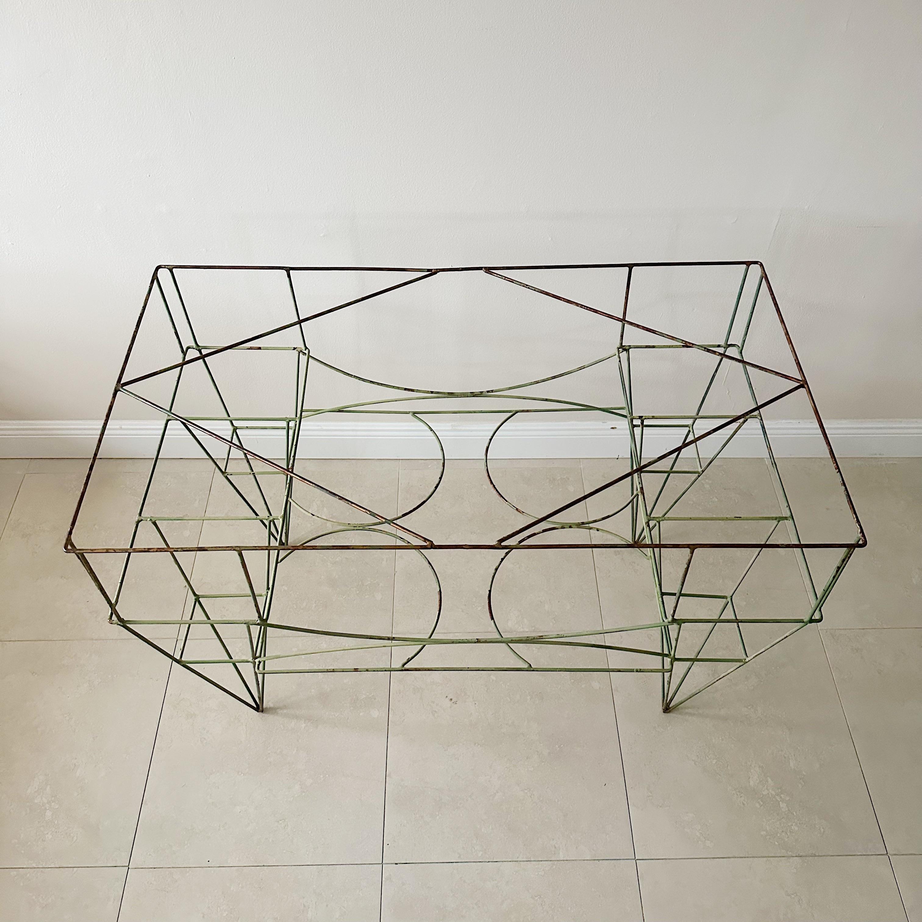 Mesa de jardín de metal arquitectónico americano vintage Estadounidense en venta