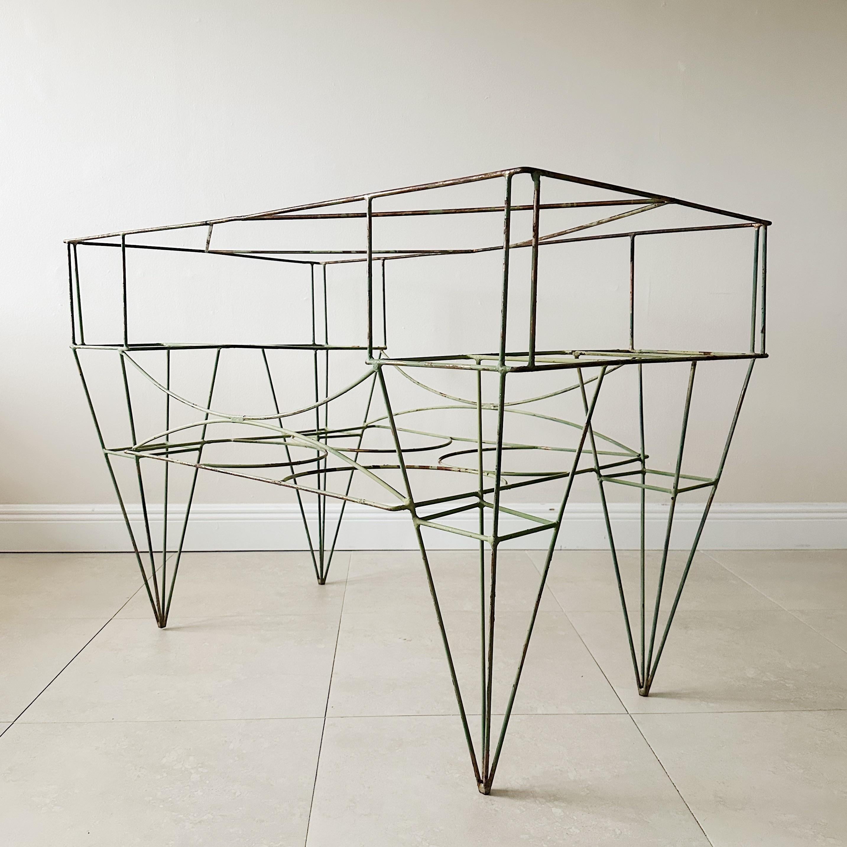 Vintage American Architectural Wire Metal Garden Table In Good Condition For Sale In West Palm Beach, FL