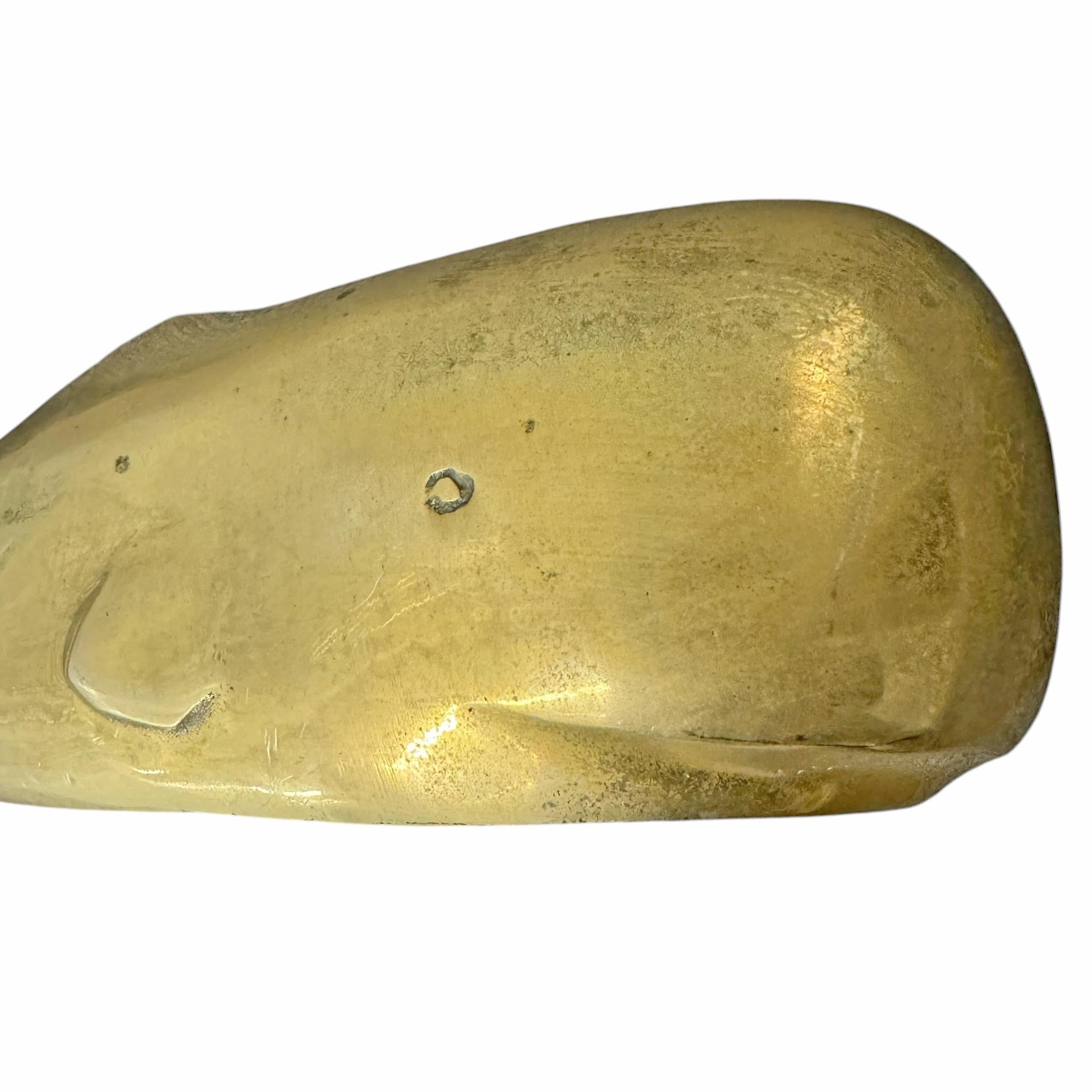 Amerikanischer Sperrholz-Whale-Türstopper aus Messing im Angebot 1