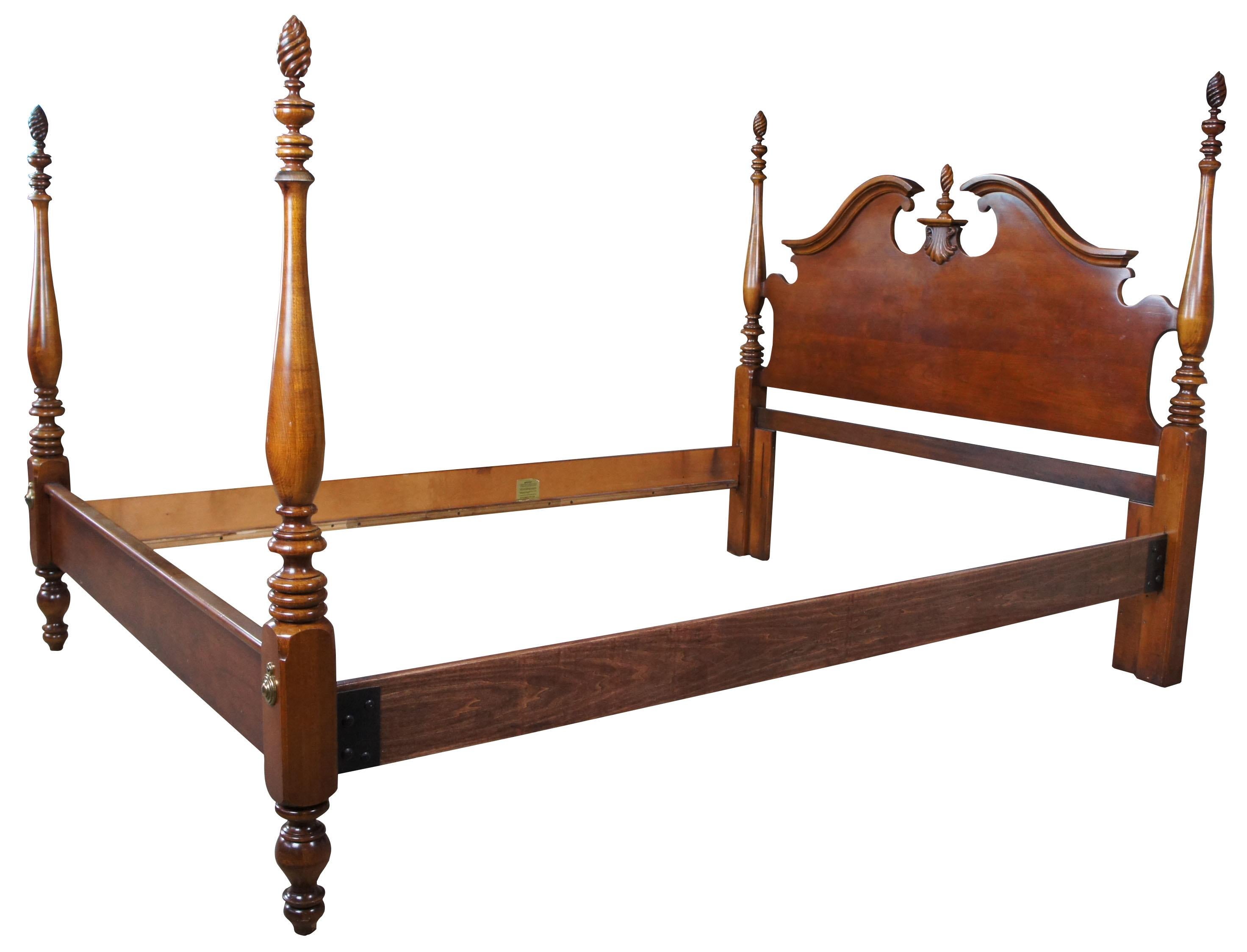 Vintage American Drew low post queen to full size bed. Made of solid cherry featuring serpentine form with open pediment, fluted and turned pine cone style finials and shell design.

490-1, 900521, USA