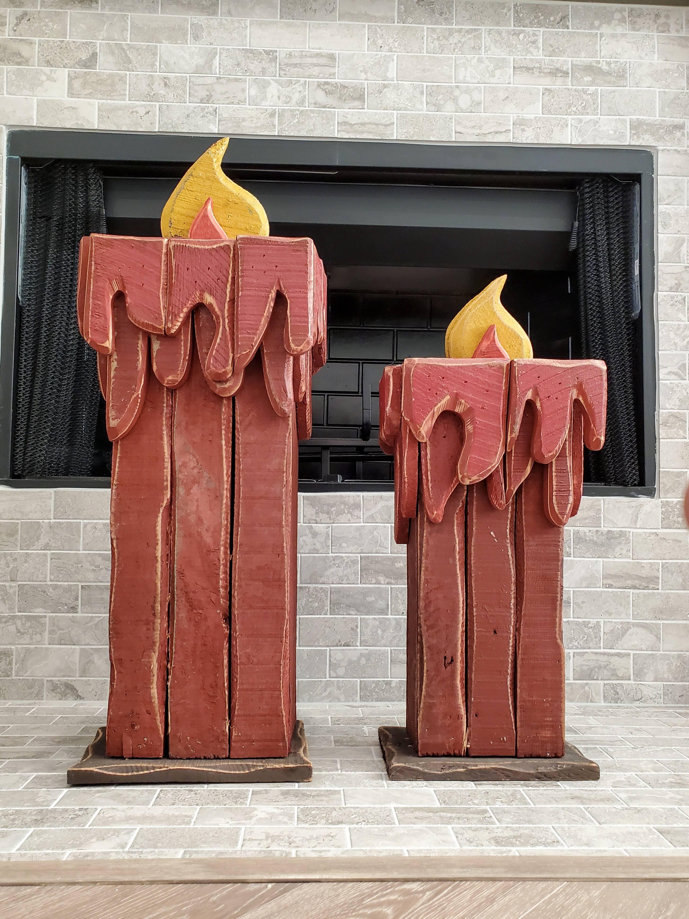 20th Century Vintage American Folk Art Carved Painted Candlestick Statue Pair For Sale