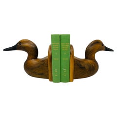 Fermalibri vintage americano in legno intagliato a mano con esca d'anatra (coppia)