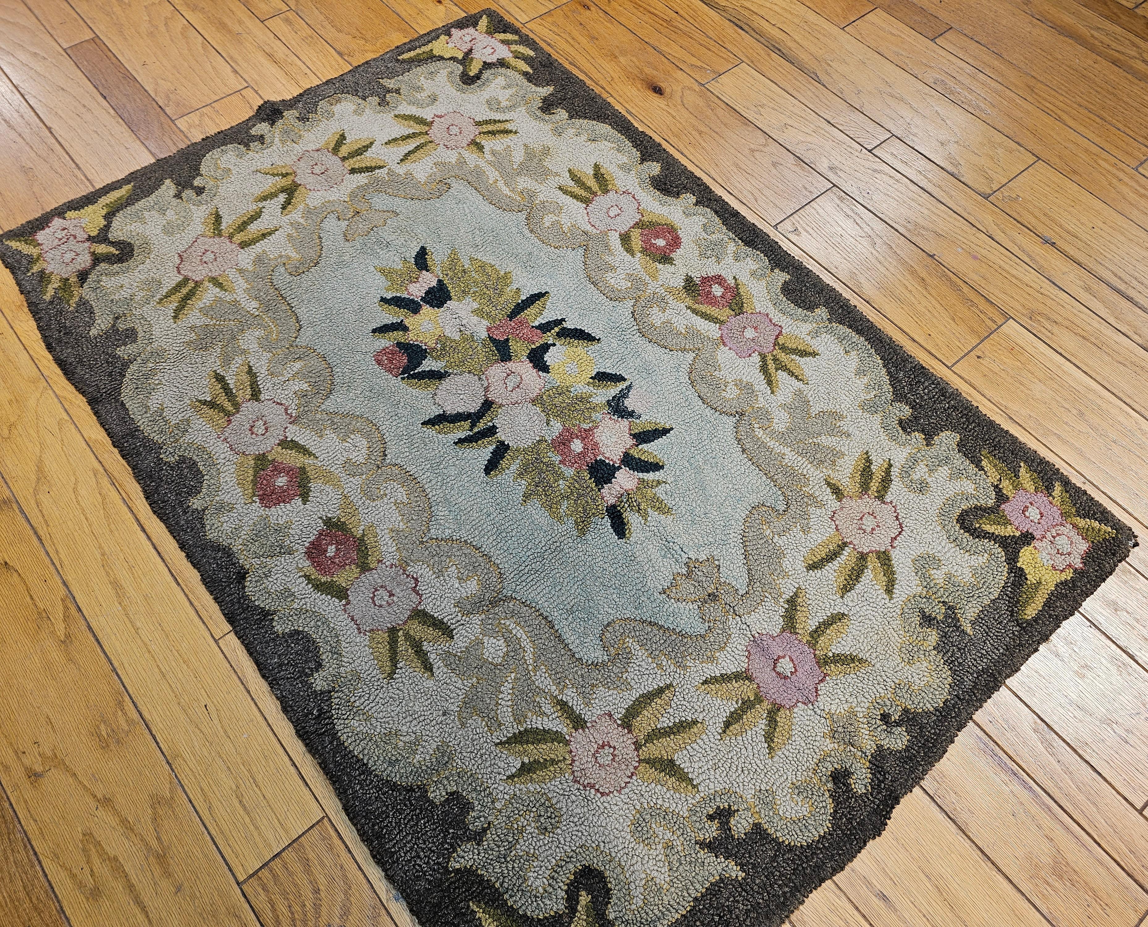 Vintage American Hand Hooked Area Rug with a Floral Pattern in Pastel Colors For Sale 2
