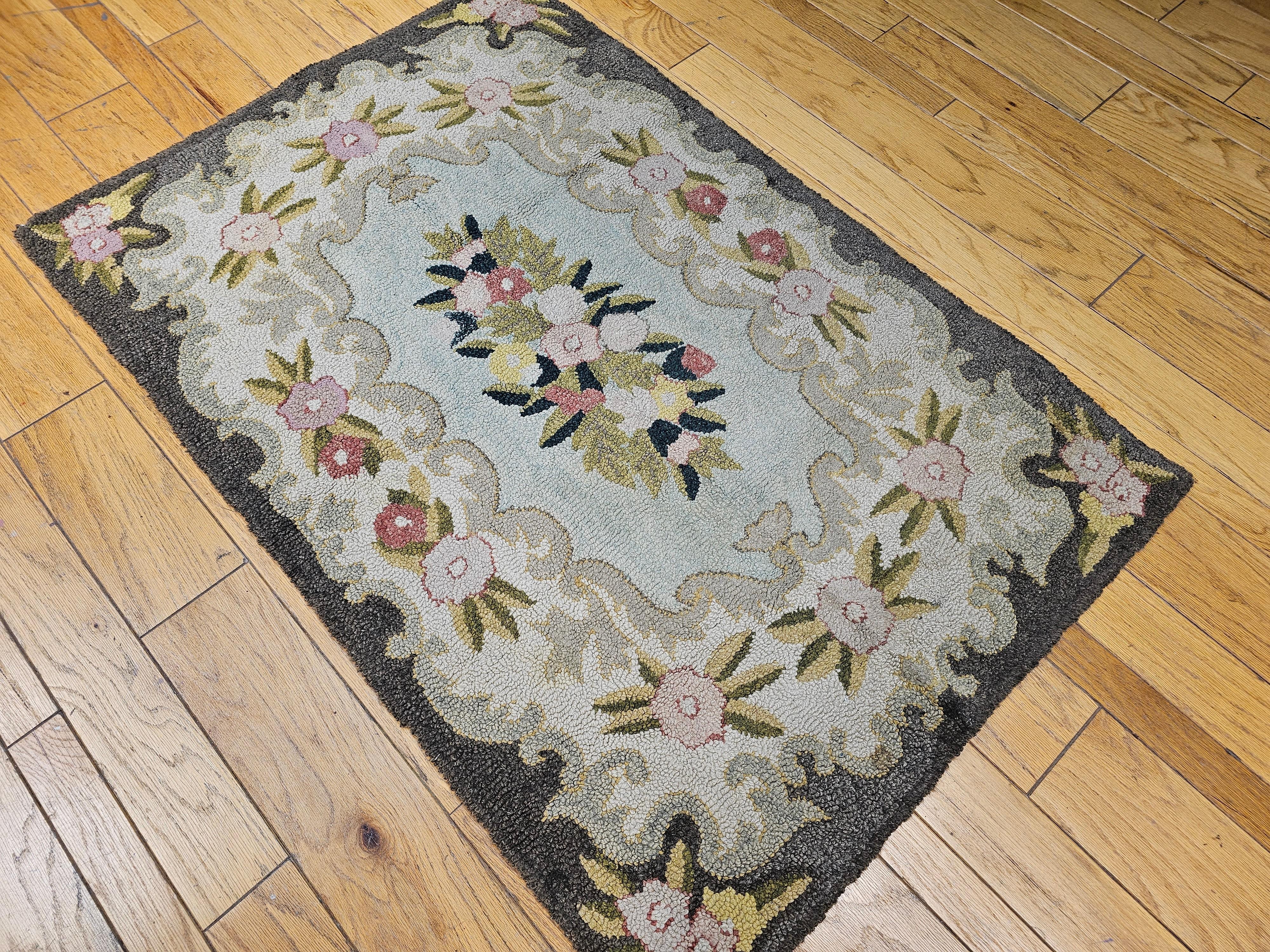 Vintage American Hand Hooked Area Rug with a Floral Pattern in Pastel Colors For Sale 4
