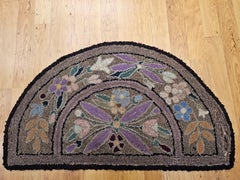Vintage American Hand-Hooked Rug with Half-Moon Floral Motif