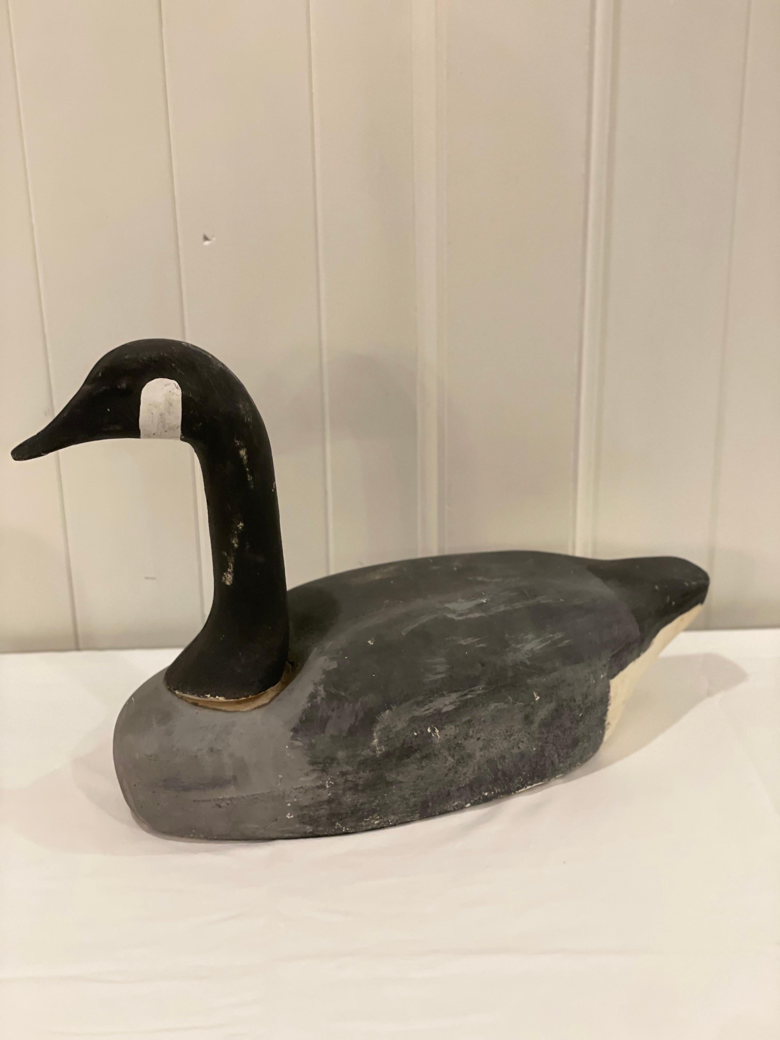Vintage American Hand Painted Long Neck Goose Decoy In Good Condition For Sale In Cookeville, TN