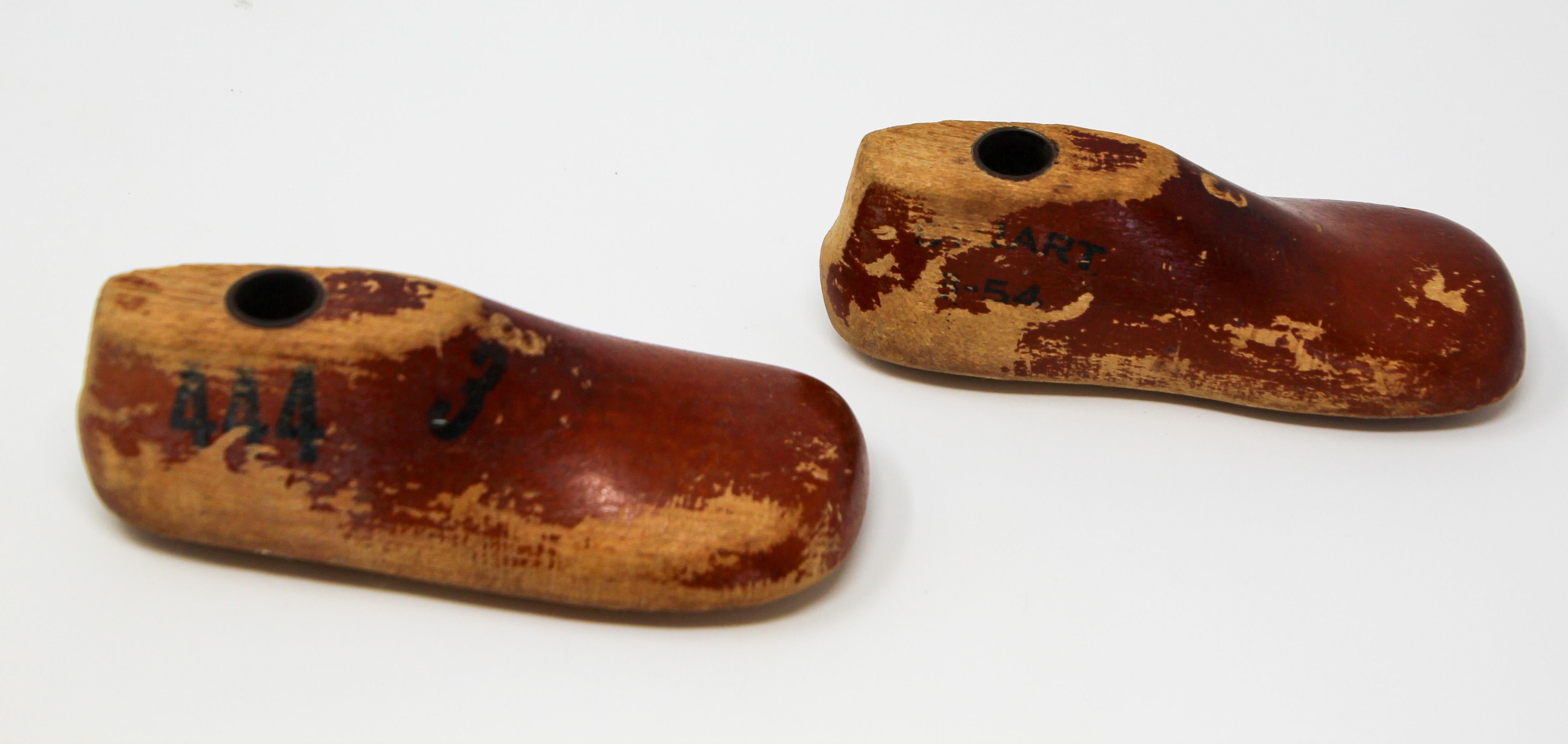 Vintage American handcrafted wood baby shoe maker form molds model.
Vintage handcrafted wooden shoe making molds from the 1950s.
This well carved solid wood shoe molds would have been used to make handmade shoes.
These molds were traditional made