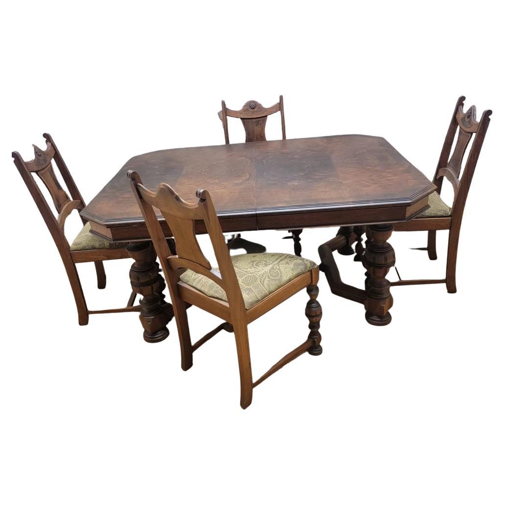 Vintage American hardwood dining table and chairs - set of 5 

A vintage hardwood dining table and 4 chairs, made in the USA. 

We are willing to split up the chairs and the table. 

Contact us for custom upholstery. 

Circa: 1980s

Table