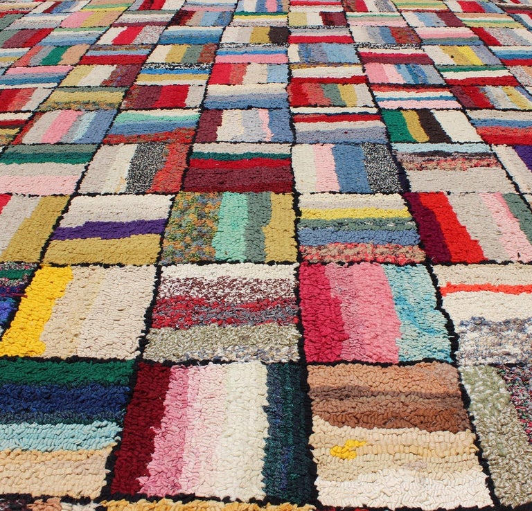 Vintage American Hook Rug For Sale at 1stdibs