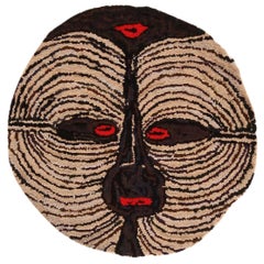 Vintage American Hooked Round Rug By Alice Black 2 ft x 2 ft