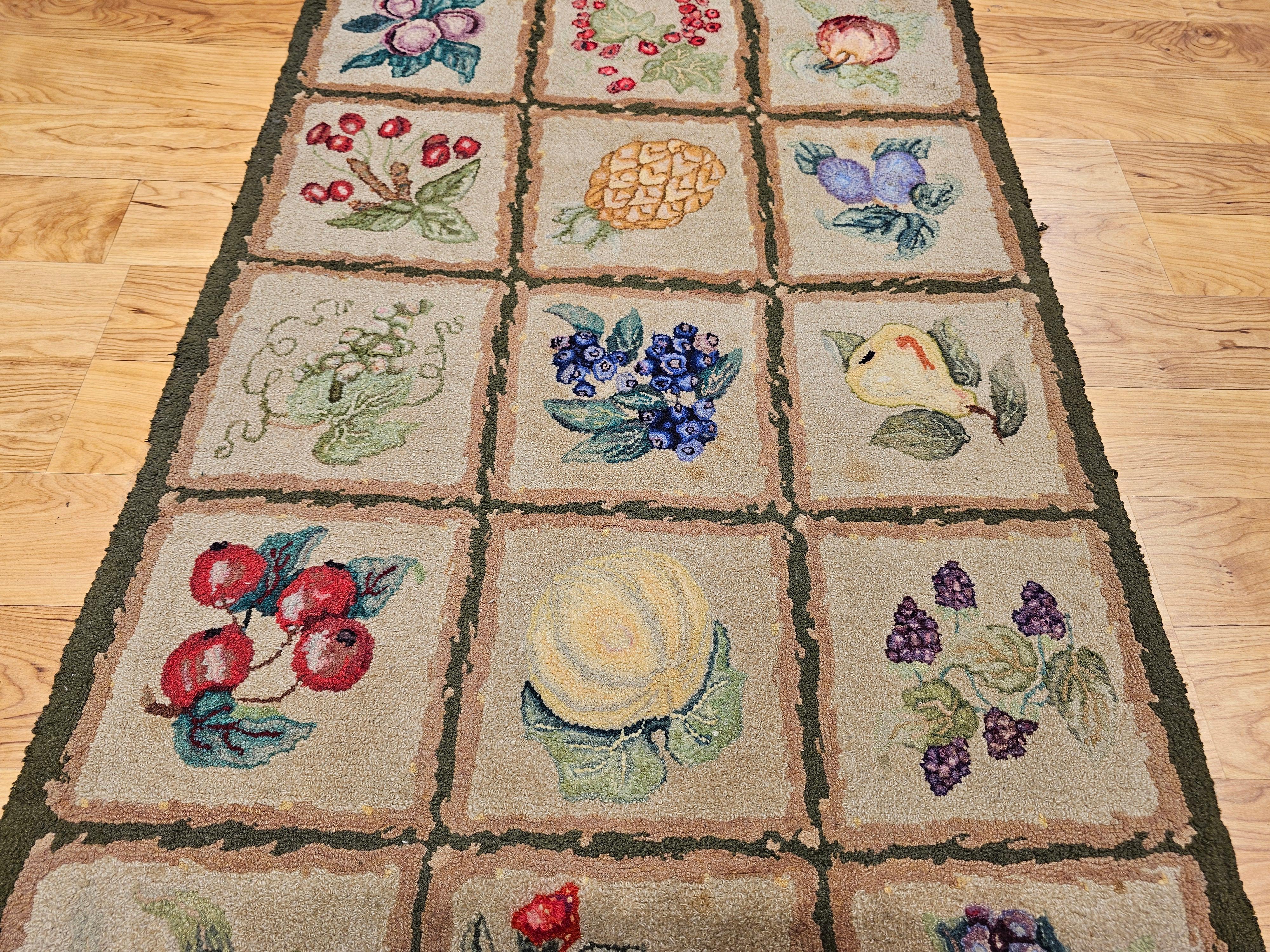 Vintage American Hooked Rug in Fruit Blocks Pattern (Handgewebt) im Angebot
