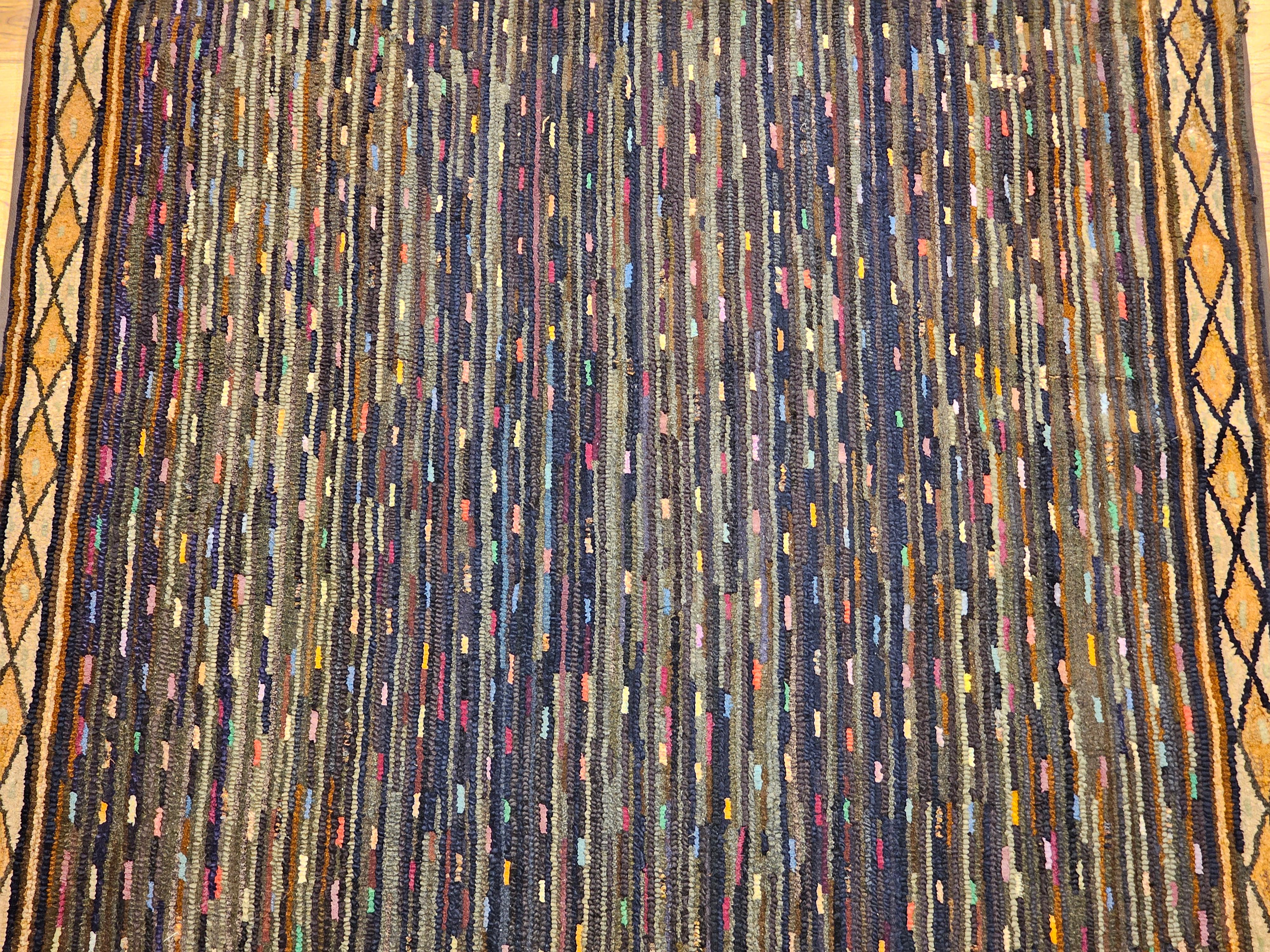 Vintage American Hand Hooked Area Rug in Allover Geometric Pattern In Good Condition For Sale In Barrington, IL