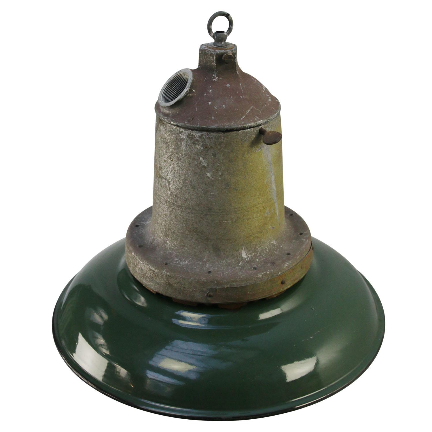 Vintage American Industrial Green Enamel and Cast Metal Pendant Lamp by Killark In Good Condition In Amsterdam, NL