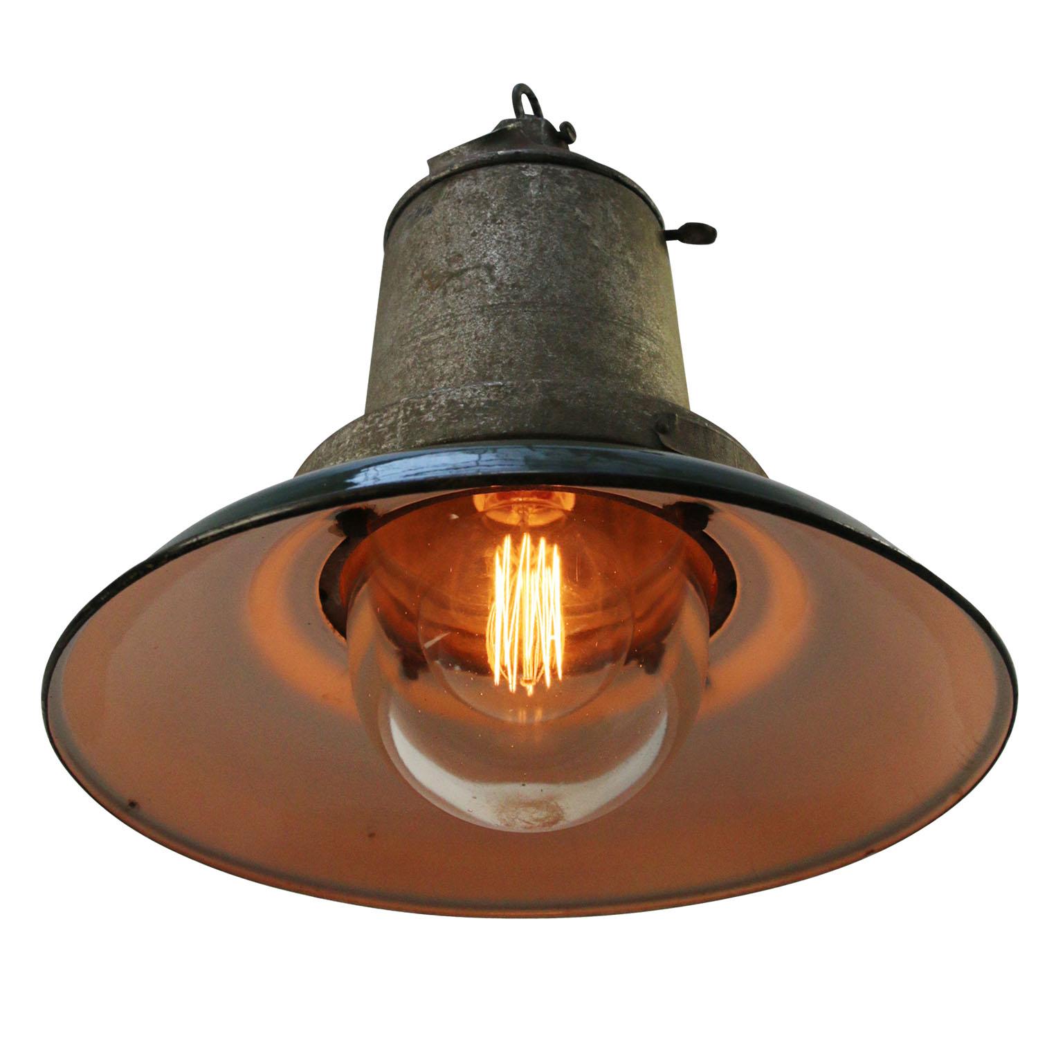 20th Century Vintage American Industrial Green Enamel and Cast Metal Pendant Lamp by Killark