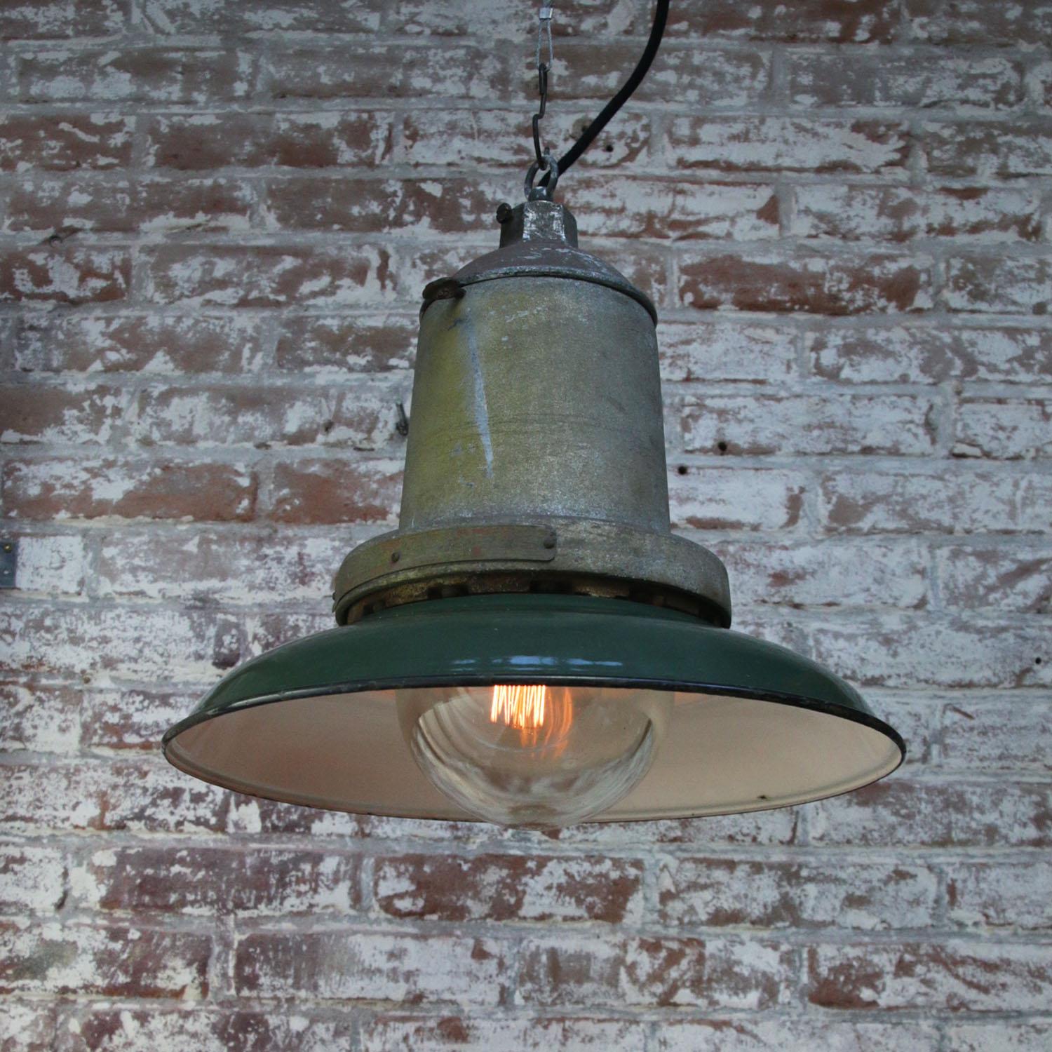 Vintage American Industrial Green Enamel and Cast Metal Pendant Lamp by Killark 2