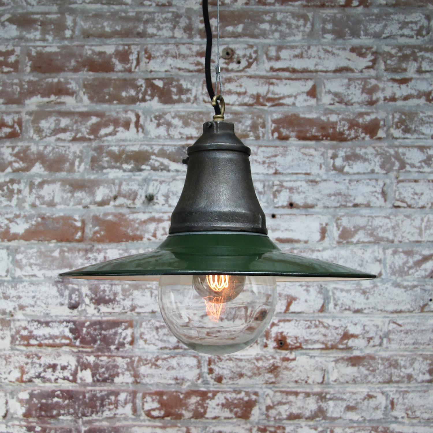 Vintage American Industrial Green Enamel Clear Glass Factory Pendant Lights In Good Condition In Amsterdam, NL