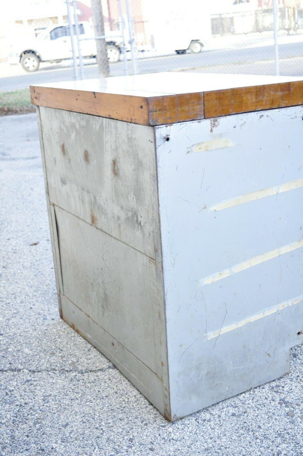 Vintage American Industrial Steel 8 Drawer Work Station Table Island Tool Chest 5