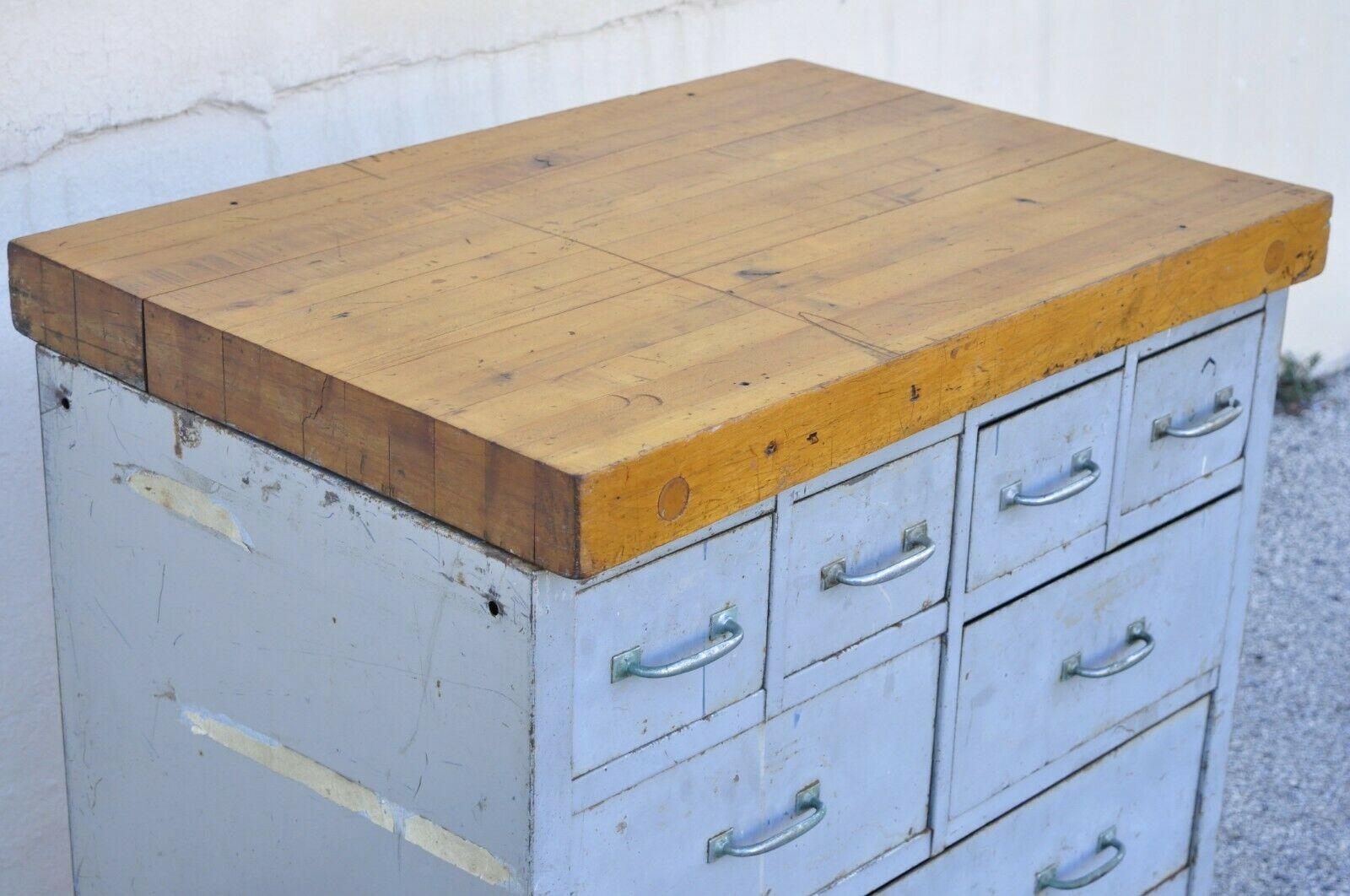 Vintage American Industrial Steel 8 Drawer Work Station Table Island Tool Chest In Distressed Condition In Philadelphia, PA
