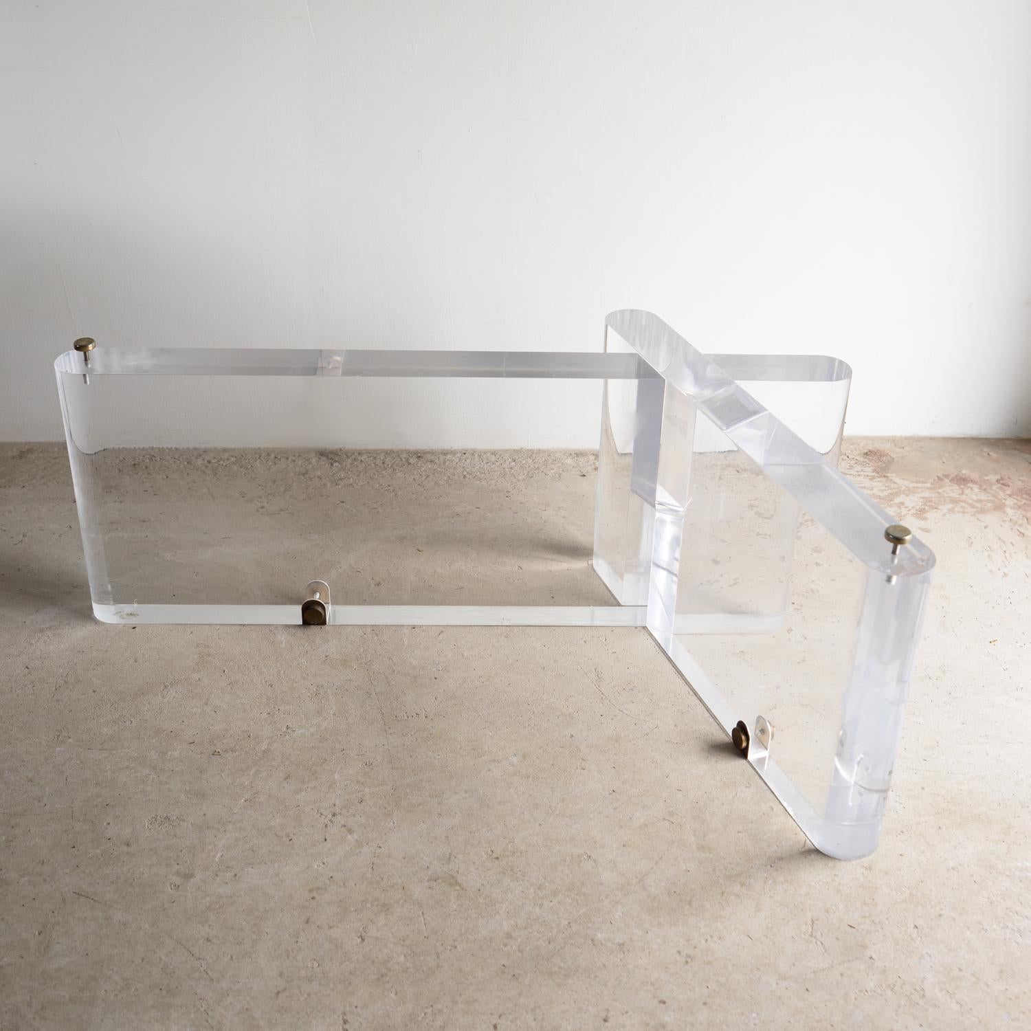 Américain Vintage American Lucite Coffee Table Base By Lion in Frost, Signed, 1970s en vente