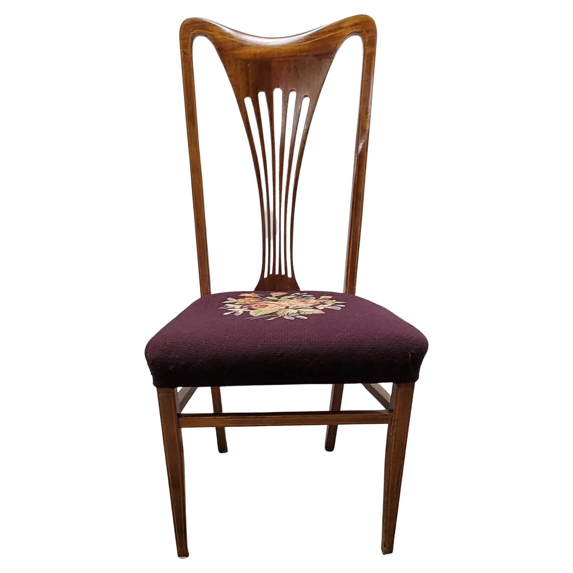 Amerikanischer gepolsterter Vintage-Stuhl aus Mahagoni mit Intarsien und Nadelspitze