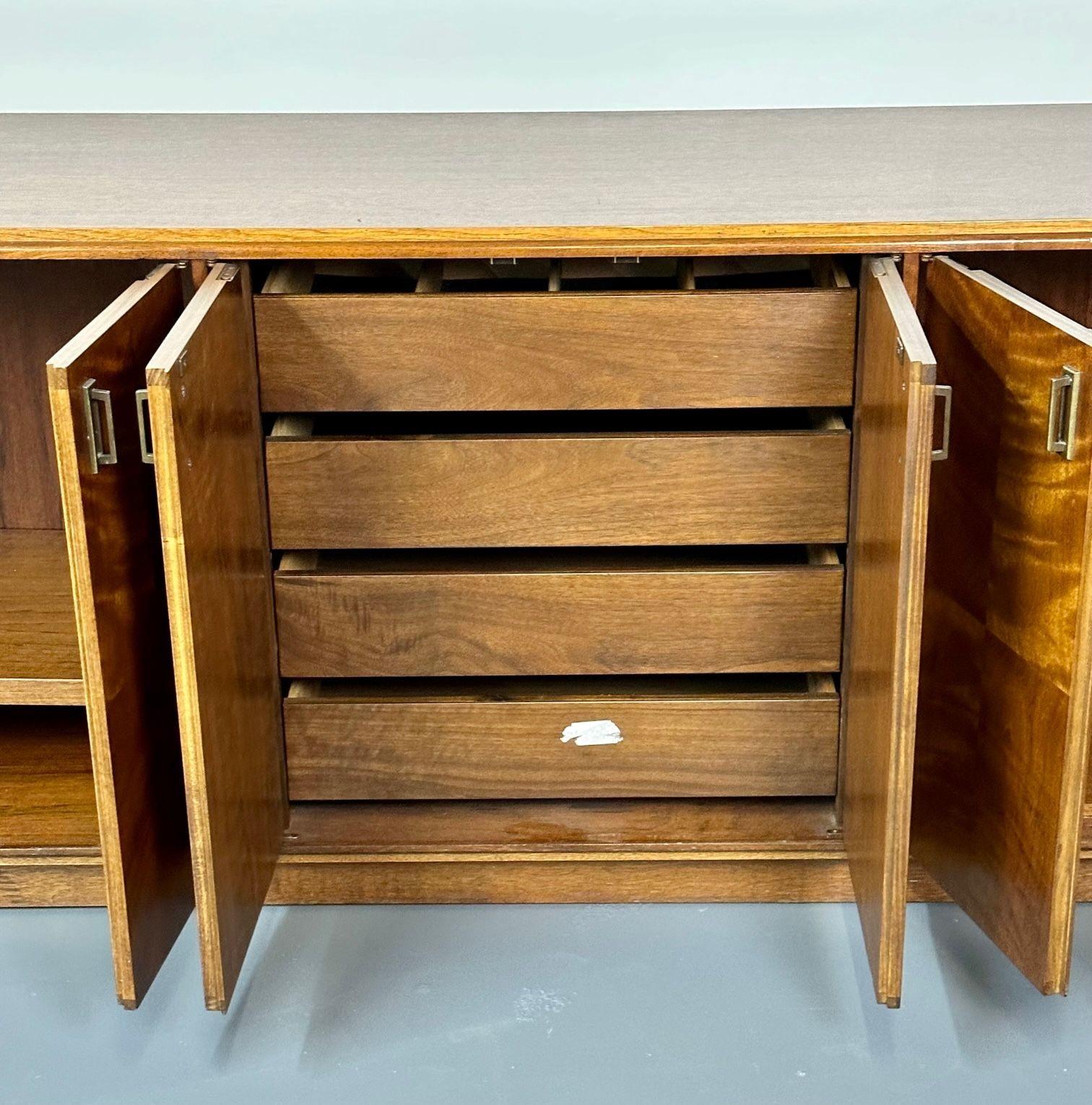 Vintage American Mid-Century Modern, Dresser, Sideboard or Buffet, Founders 4