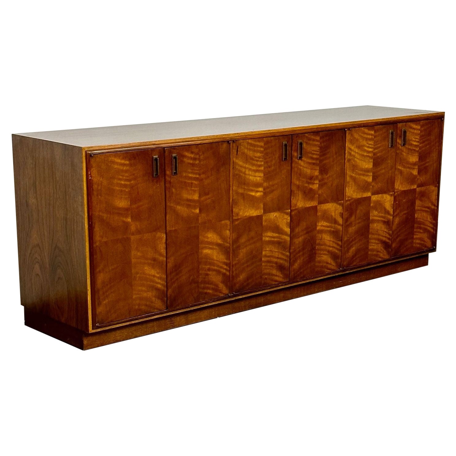 Vintage American Mid-Century Modern, Dresser, Sideboard or Buffet, Founders