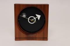 Reloj de Pared Cuadrado Vintage Americano Modernista de Nogal Tallado con Ventana de Fecha