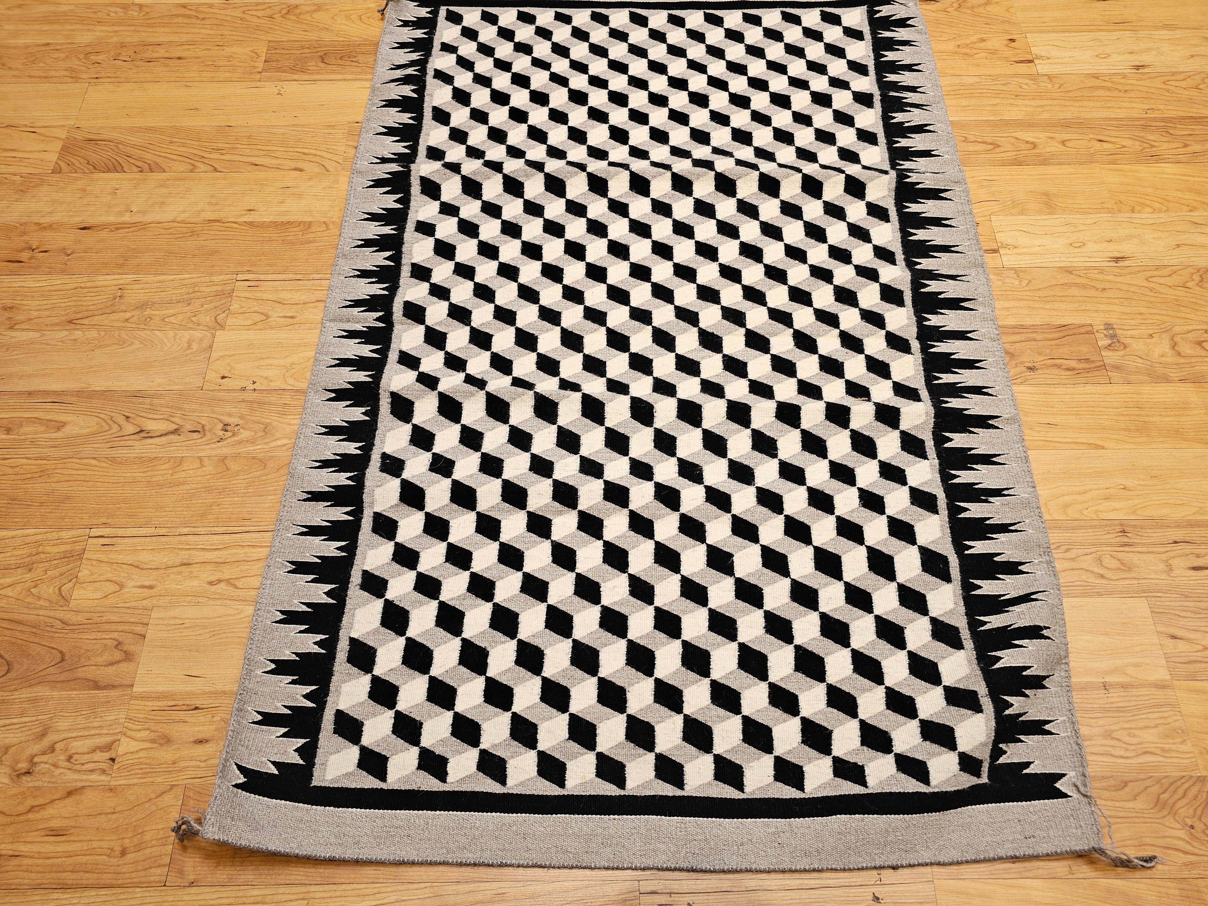 Vintage Native American Navajo Tumbling Block Pattern Teppich in Elfenbein, Brown & Gray (amerikanisch) im Angebot